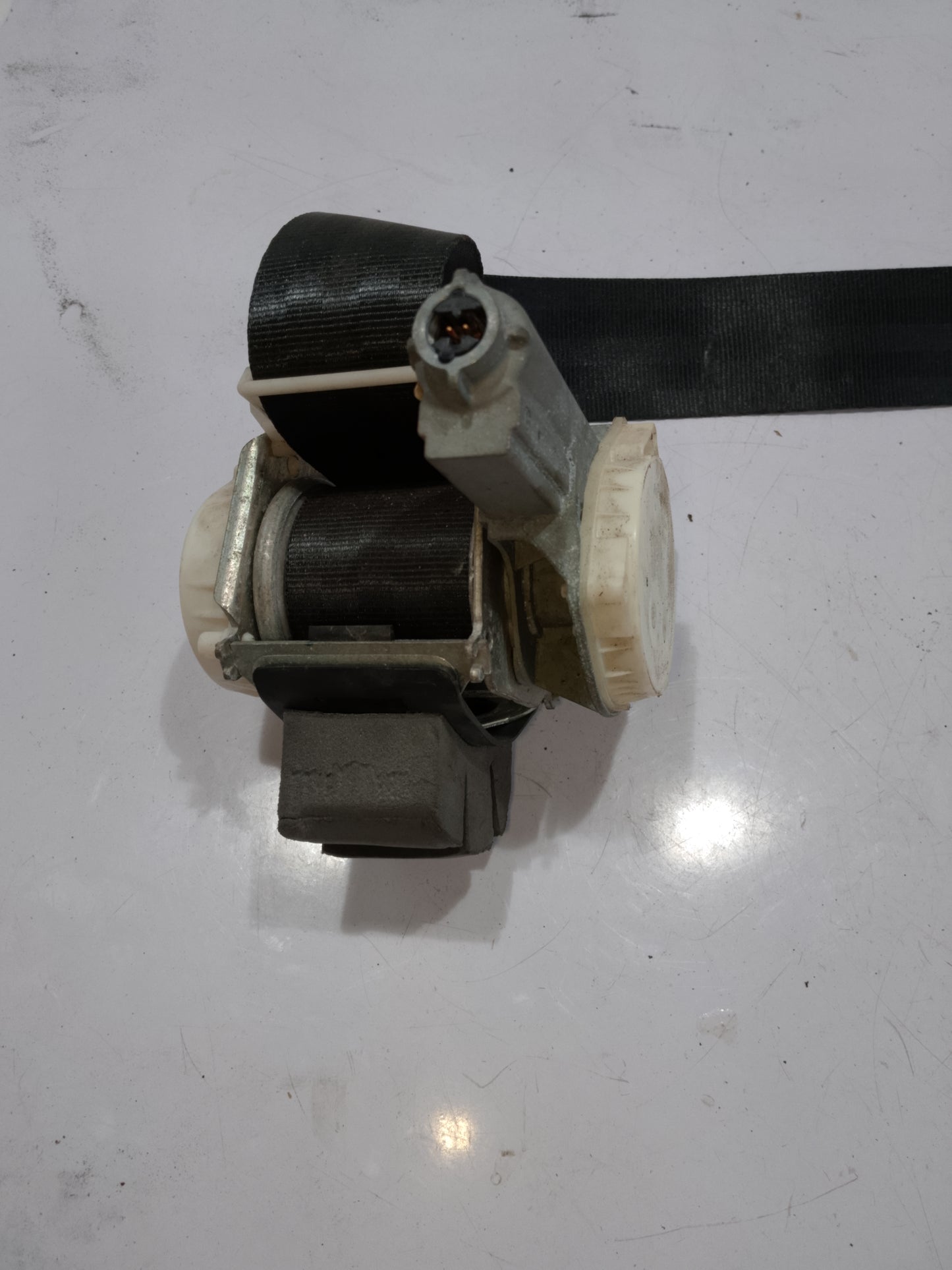 Seat Belt | Rear Driver Side | Ford Fiesta 1.5