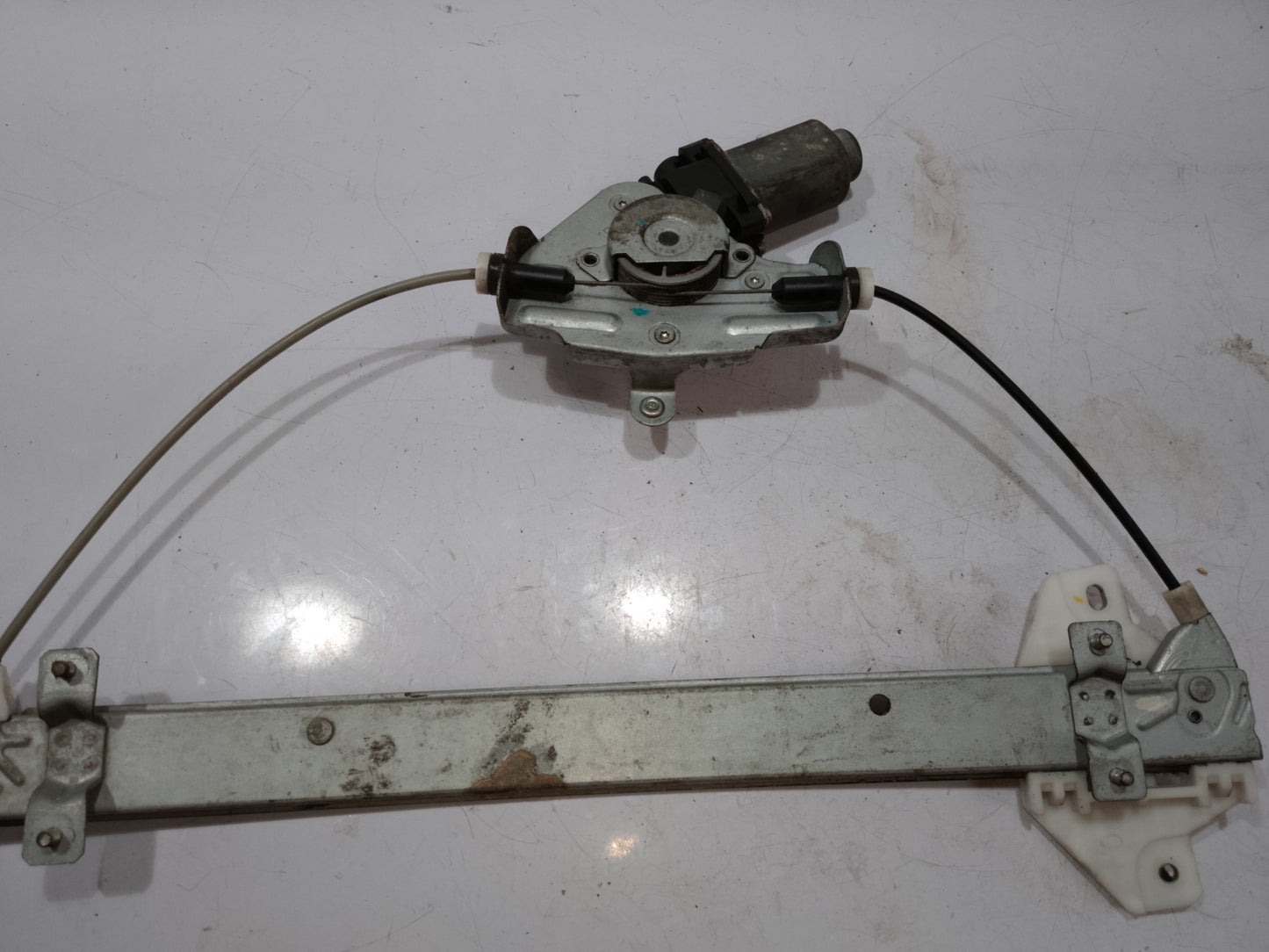 Power Window Mechanism With Motor | Rear Passenger Side | Hyundai Accent