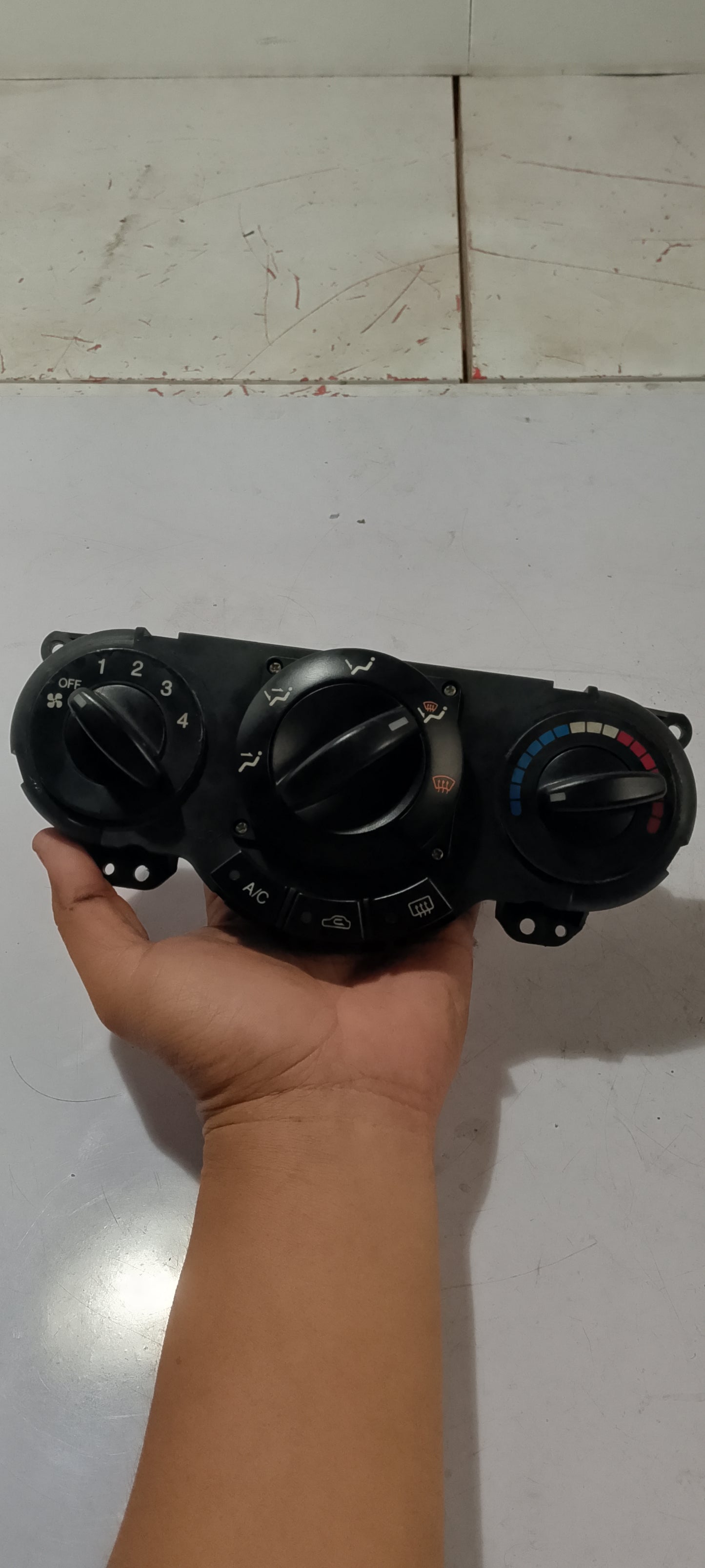 Climate Control | Chevrolet Optra