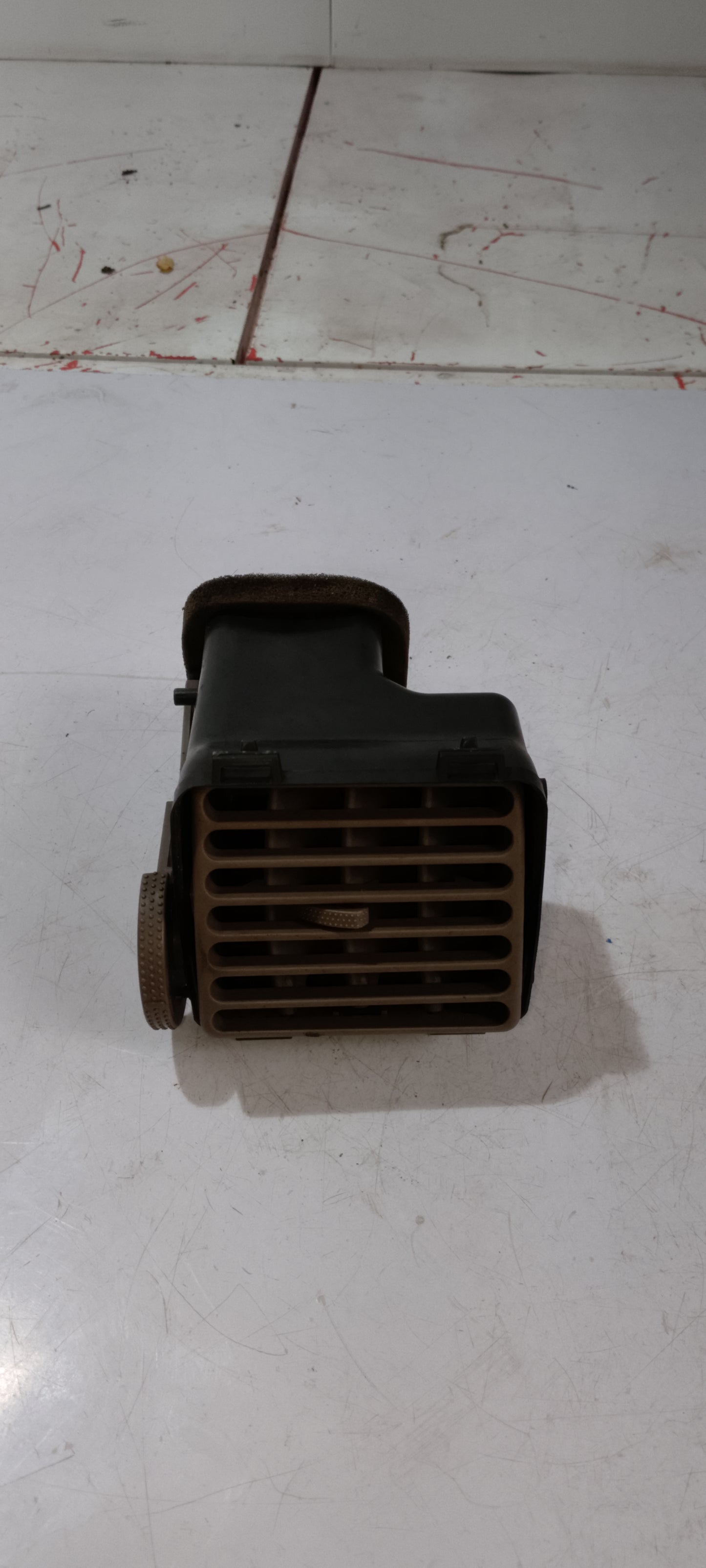 Center AC Vent | Ford Explorer