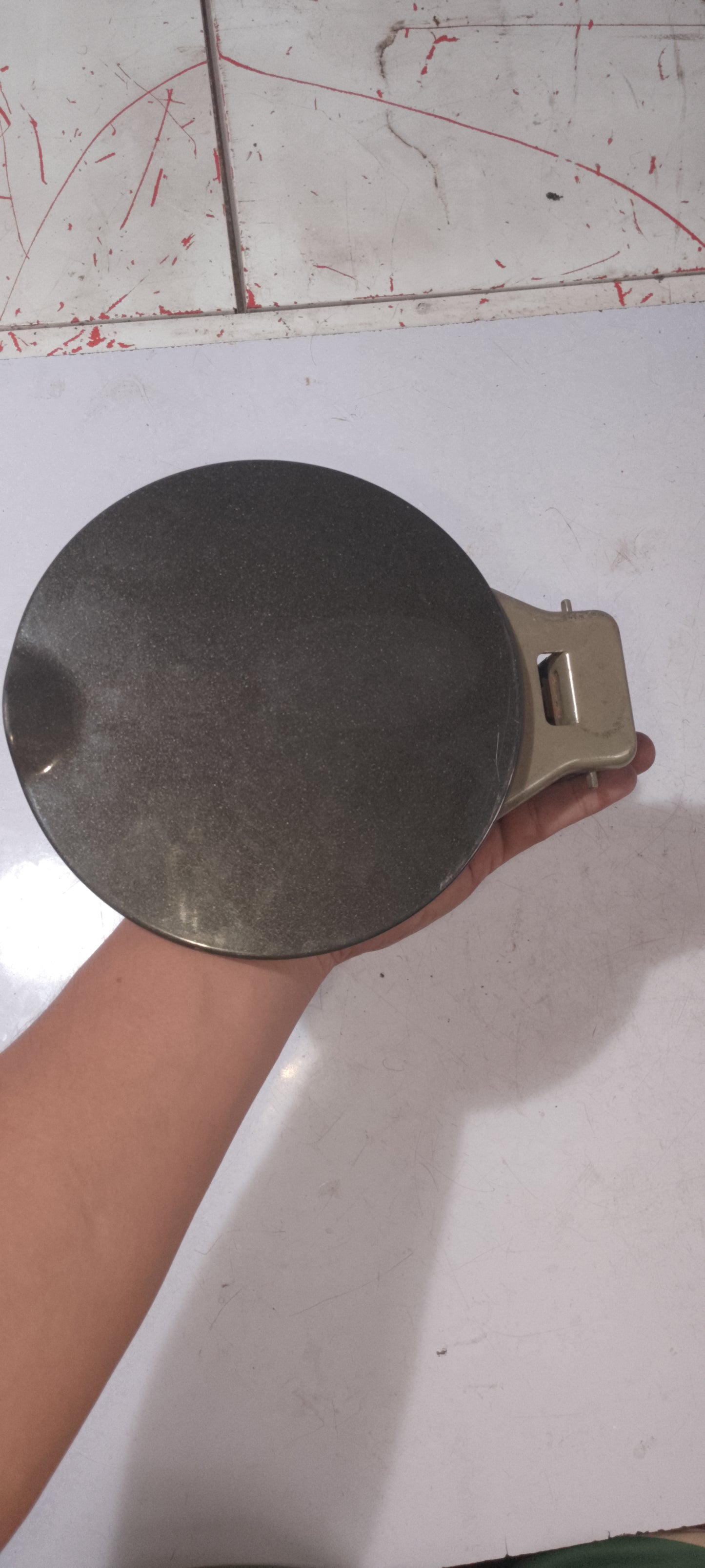 Outer Gas Cover | Ford Explorer