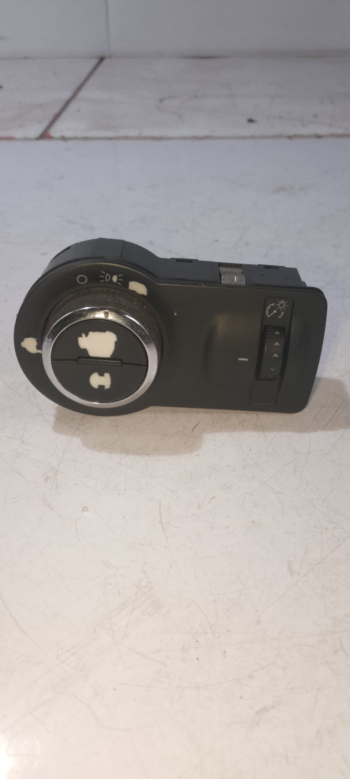 Head Light Switch | Chevrolet Cruze