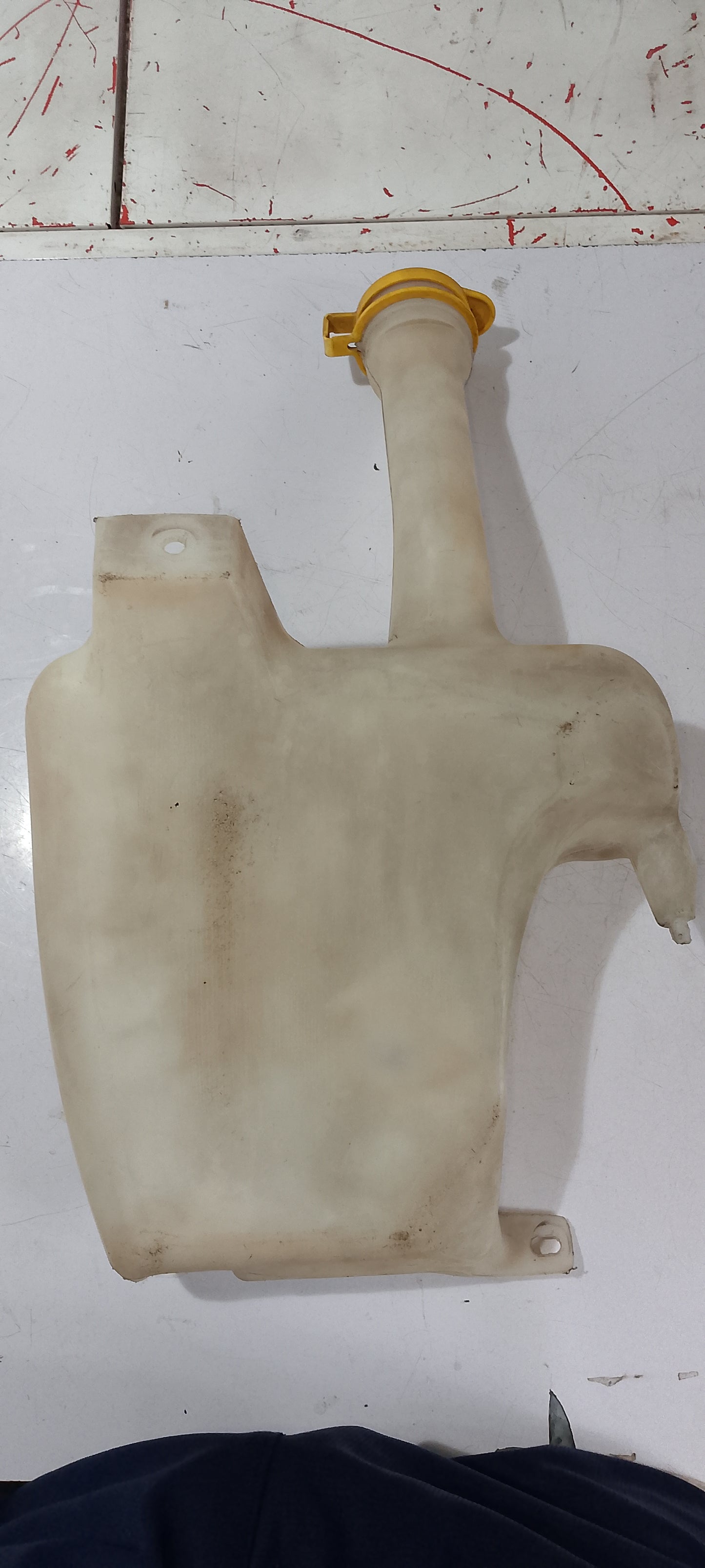 Washer Tank|Ford Fiesta