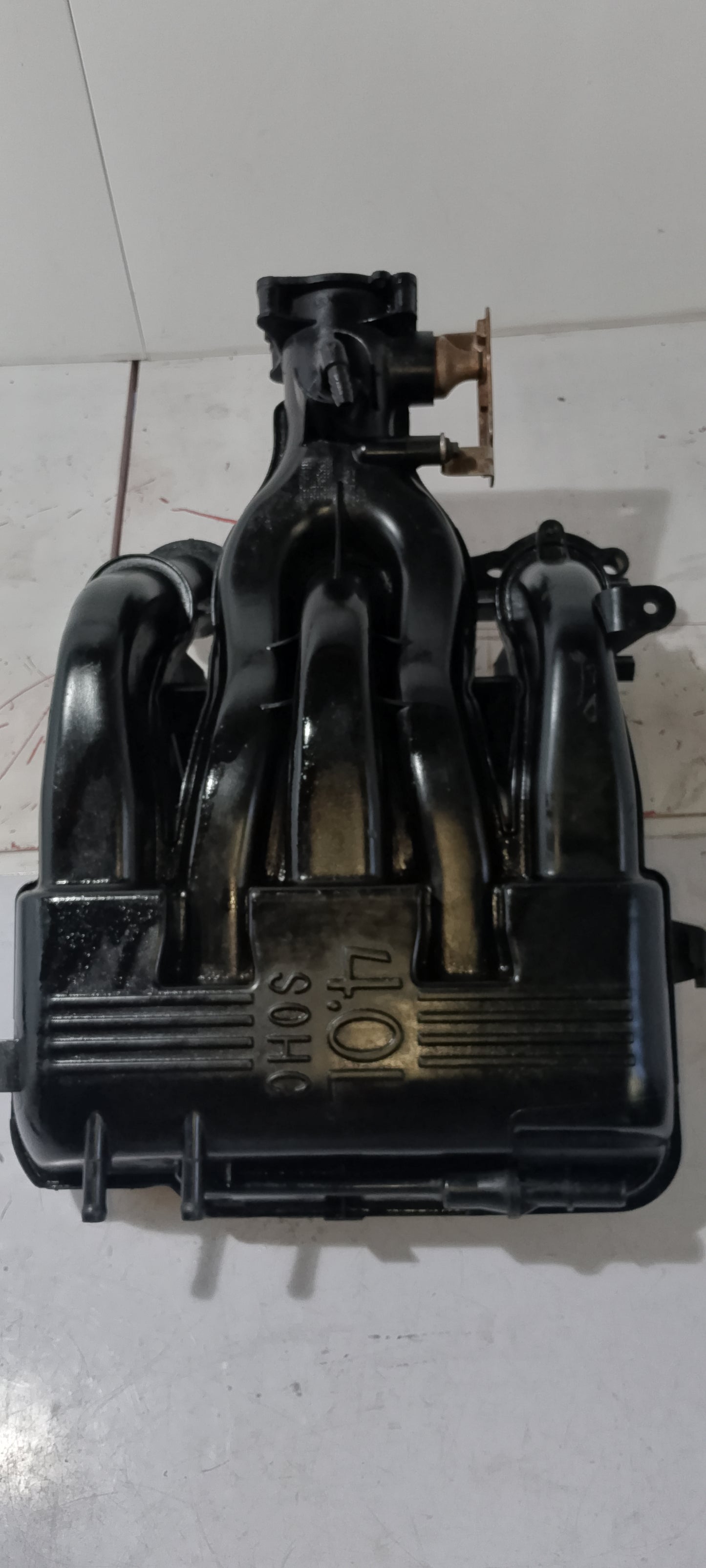 Intake manifold|Ford Explorer
