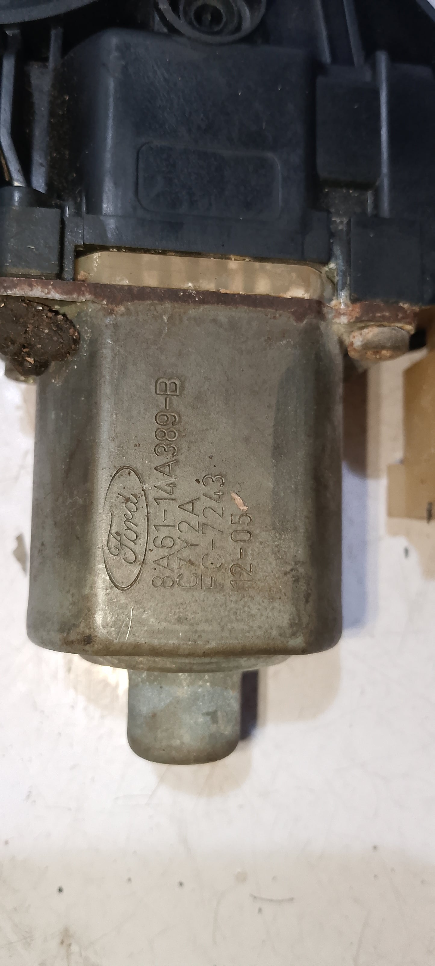 Power window motor fiesta