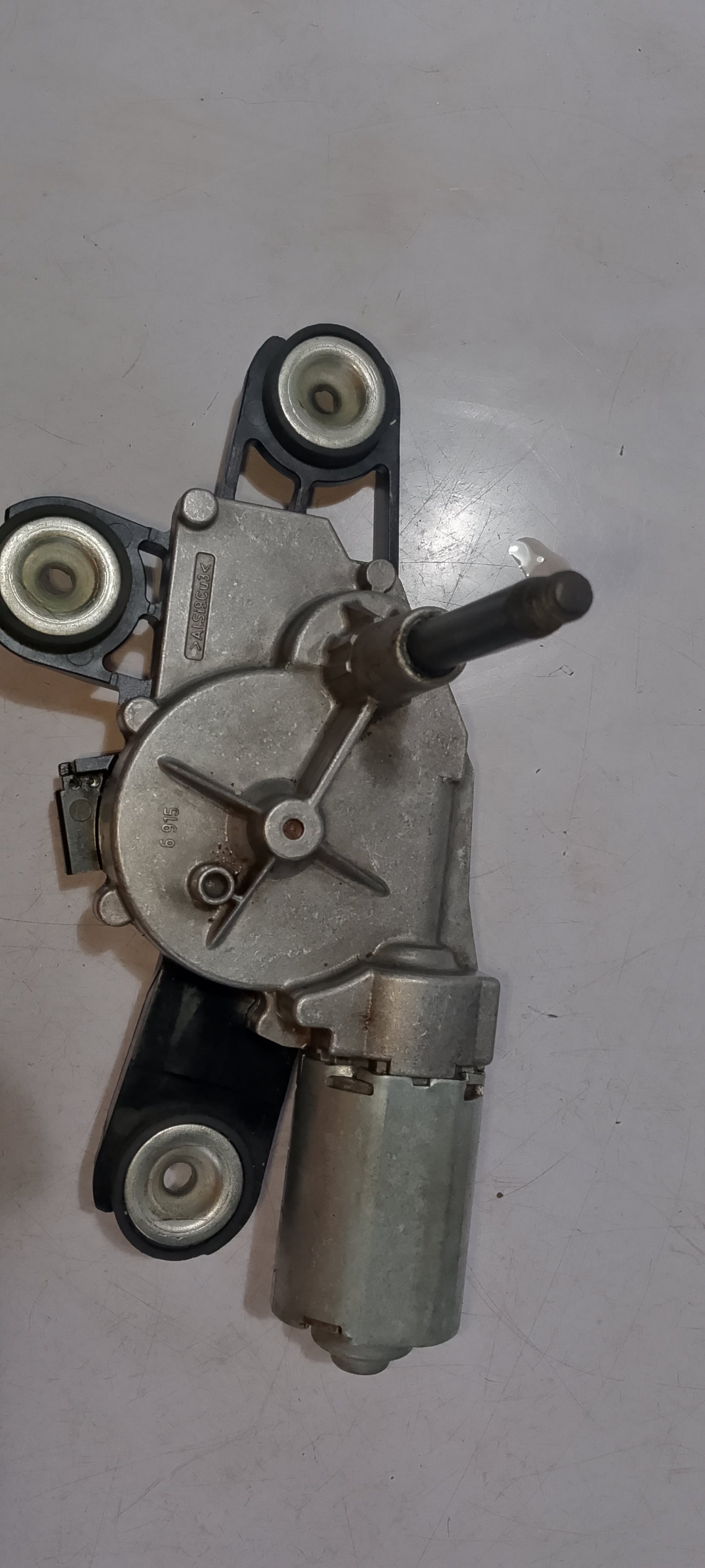 Rear wiper motor Focus