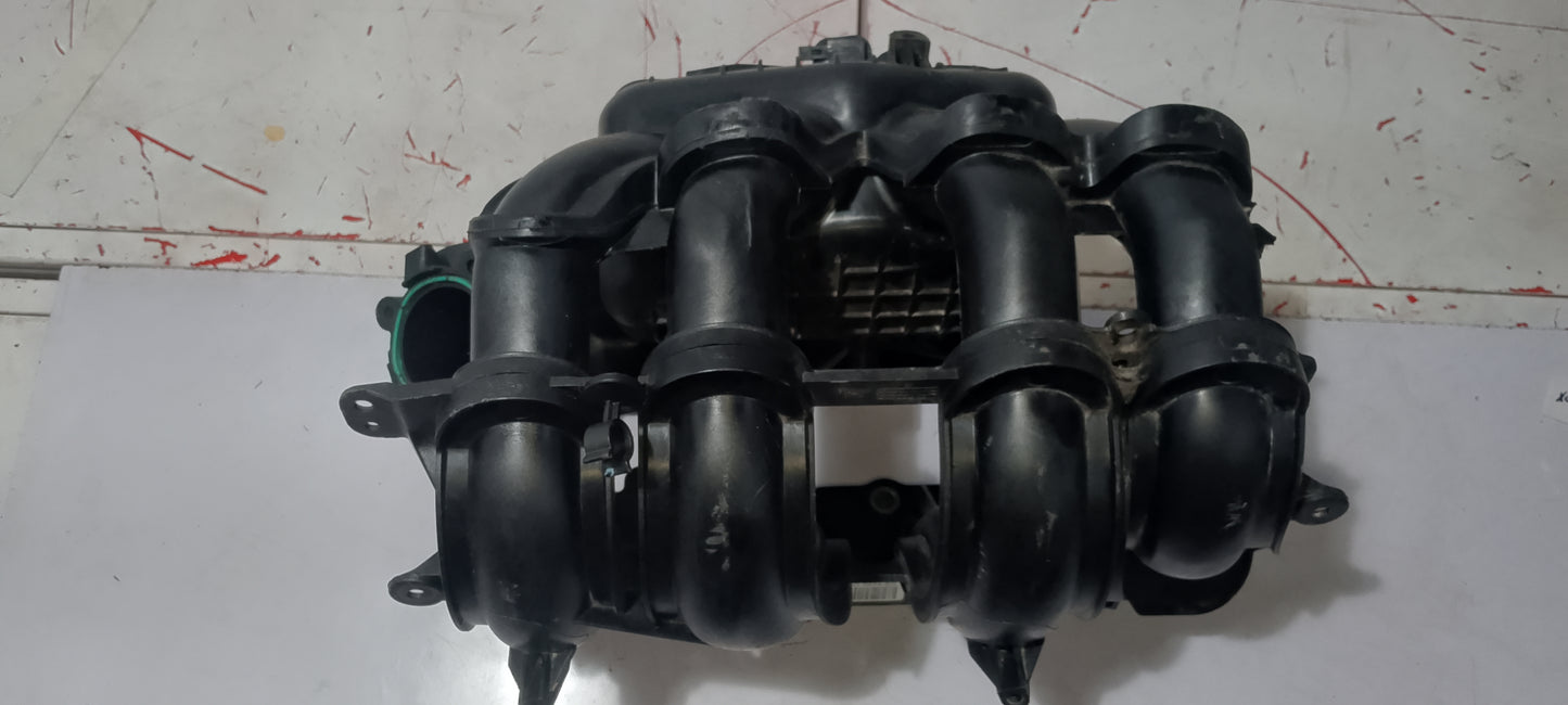 Intake manifold. Focus 2.0