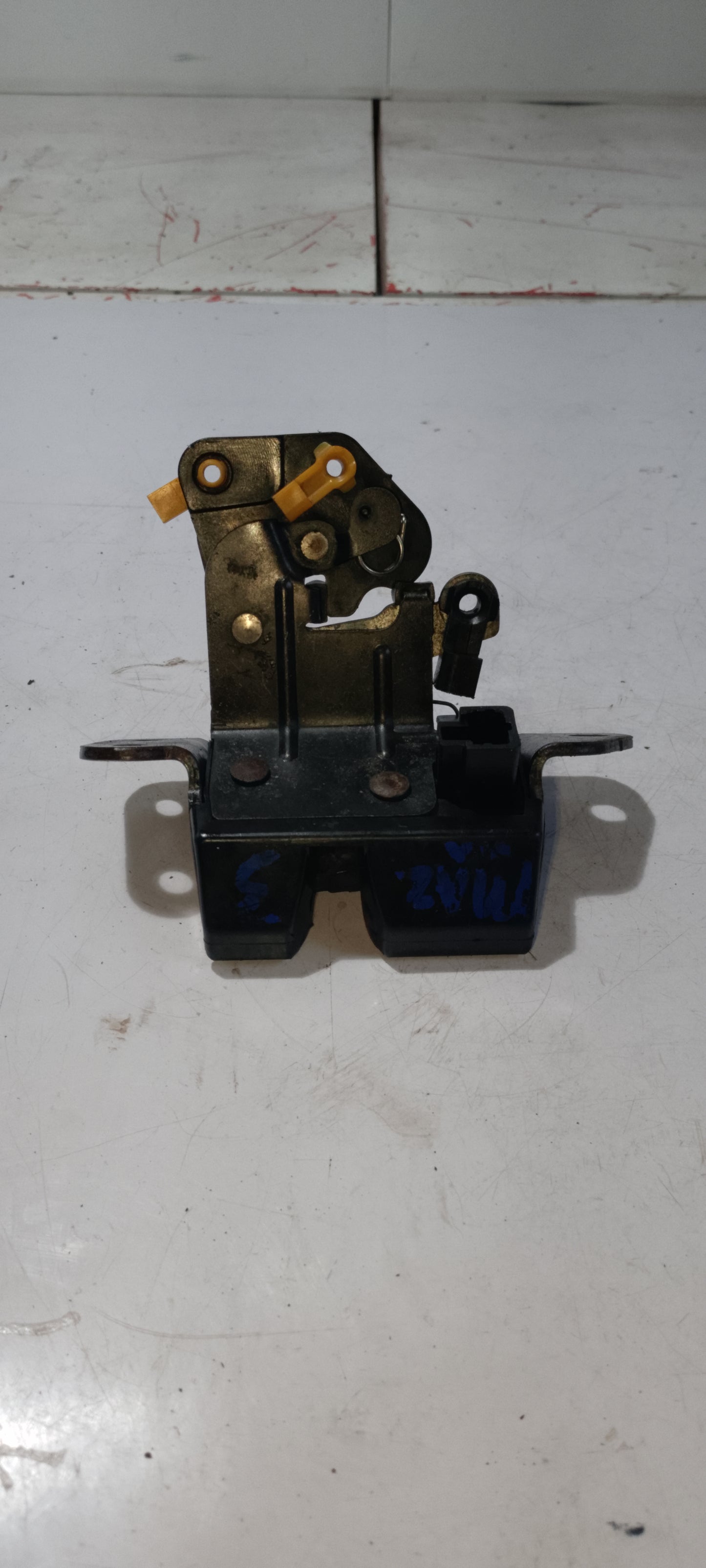 Trunk Lock Actuator | Mazda 3