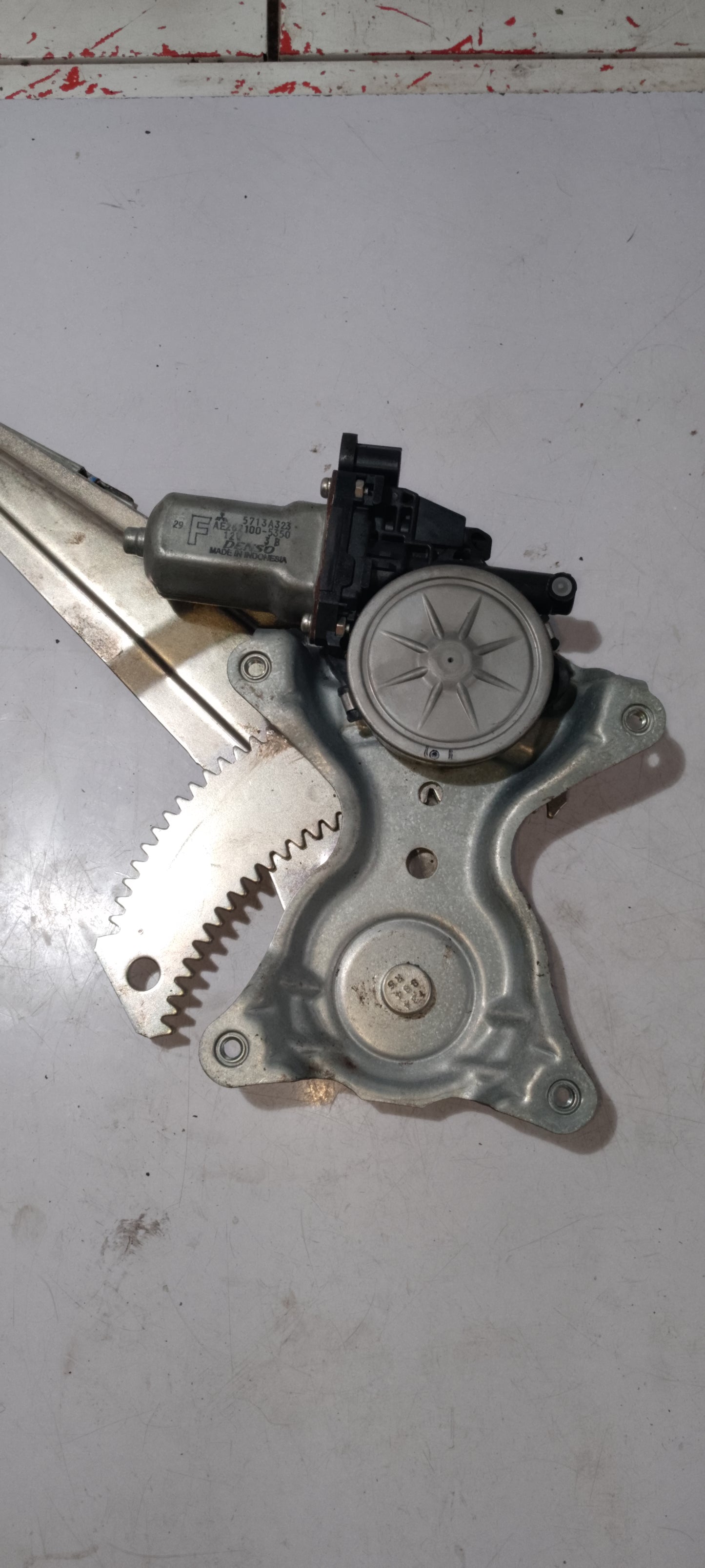 Power Window Mechanism | Mitsubishi Mirage