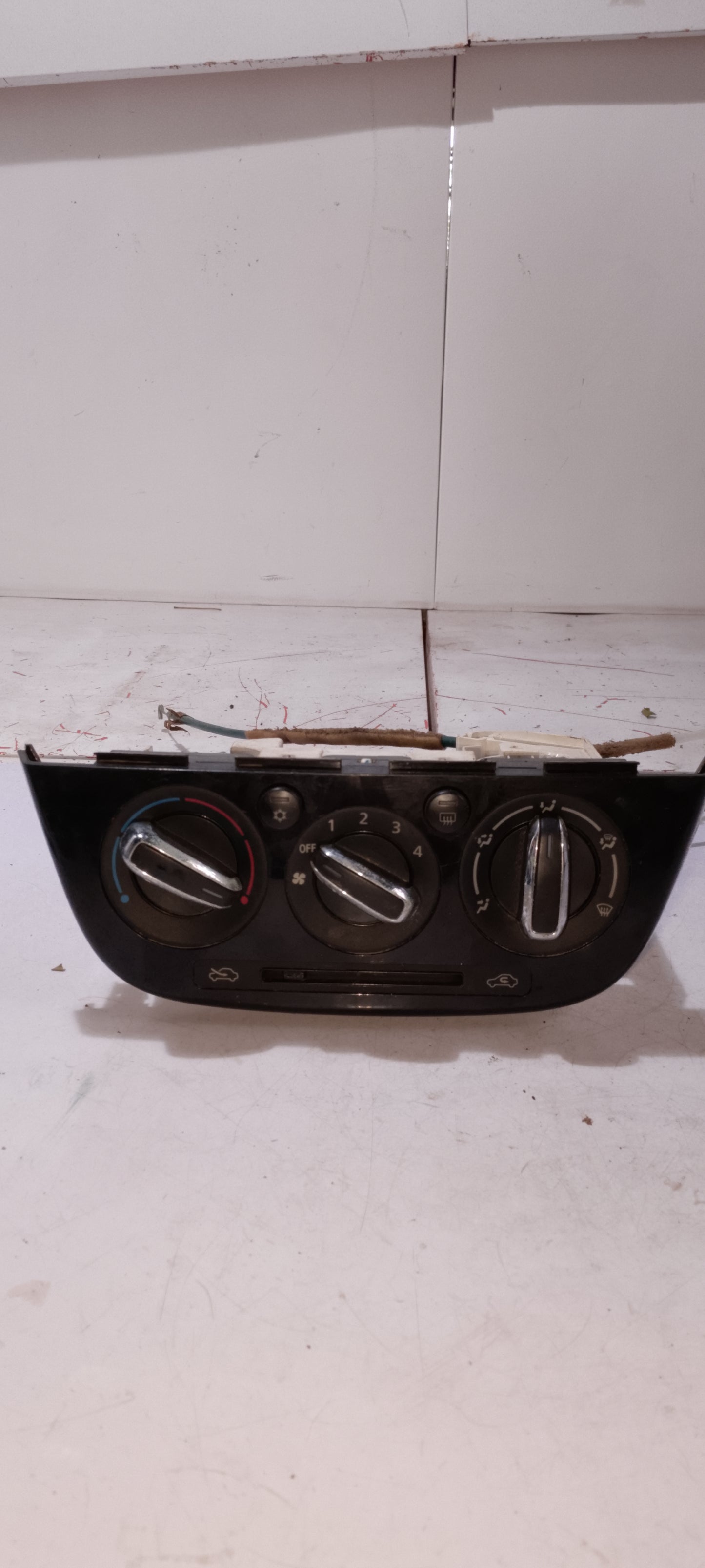 Climate Control | Mitsubishi Mirage