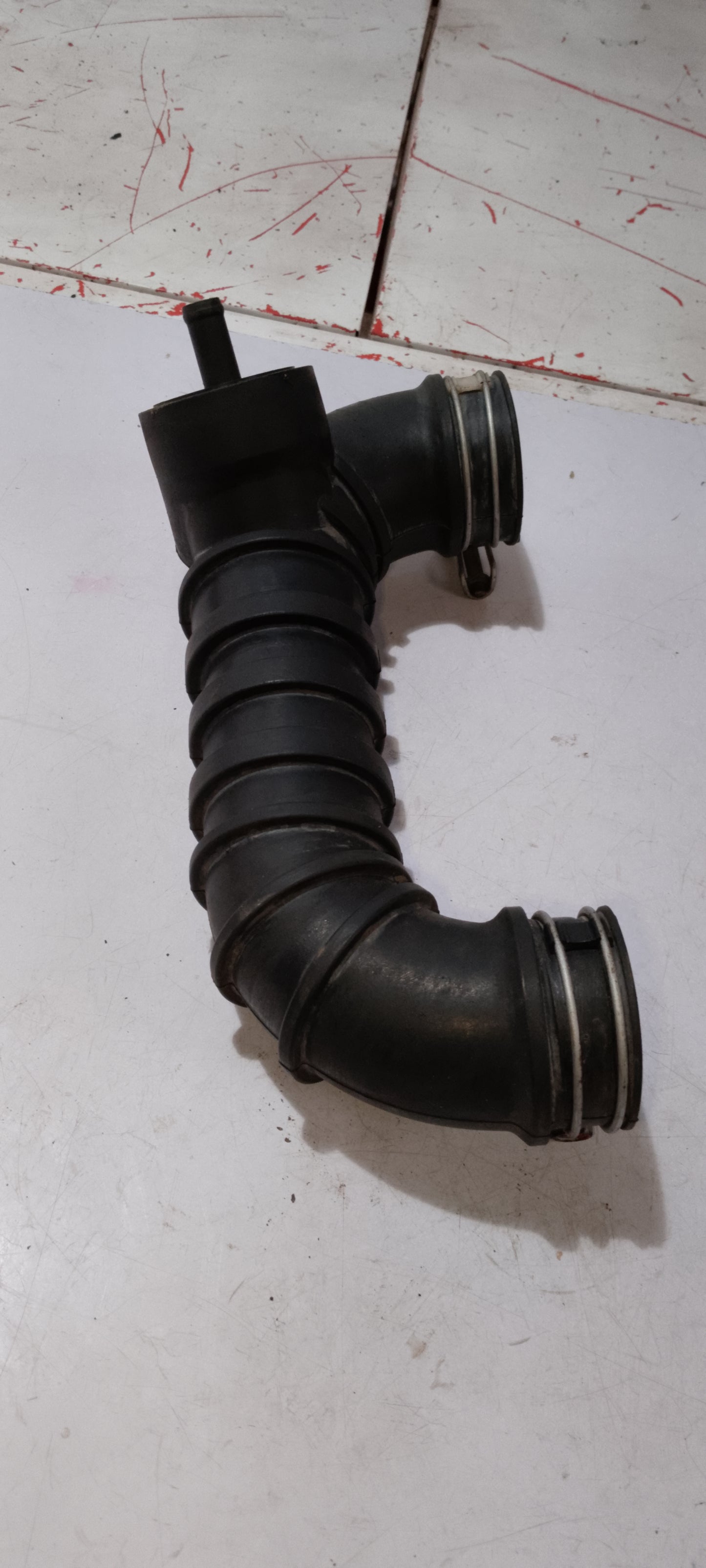 Air Box Hose | Mitsubishi Mirage