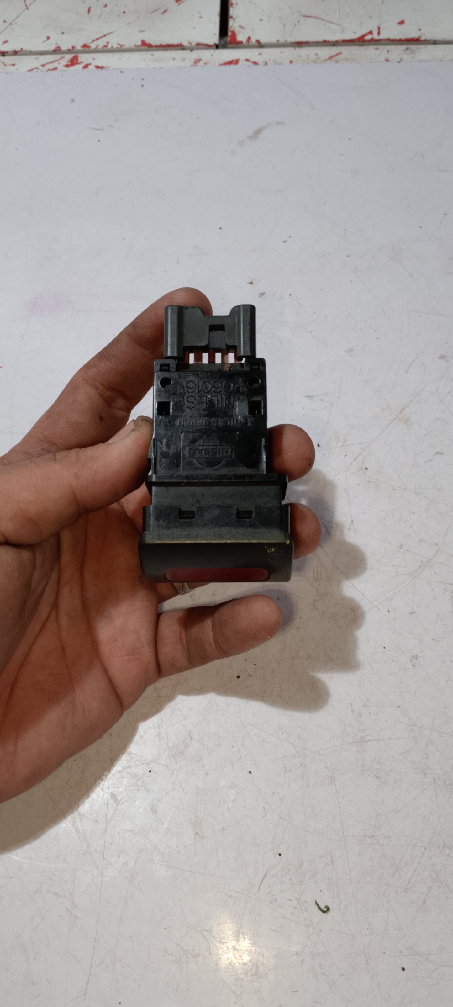 Hazzard Switch | Nissan Exsalta