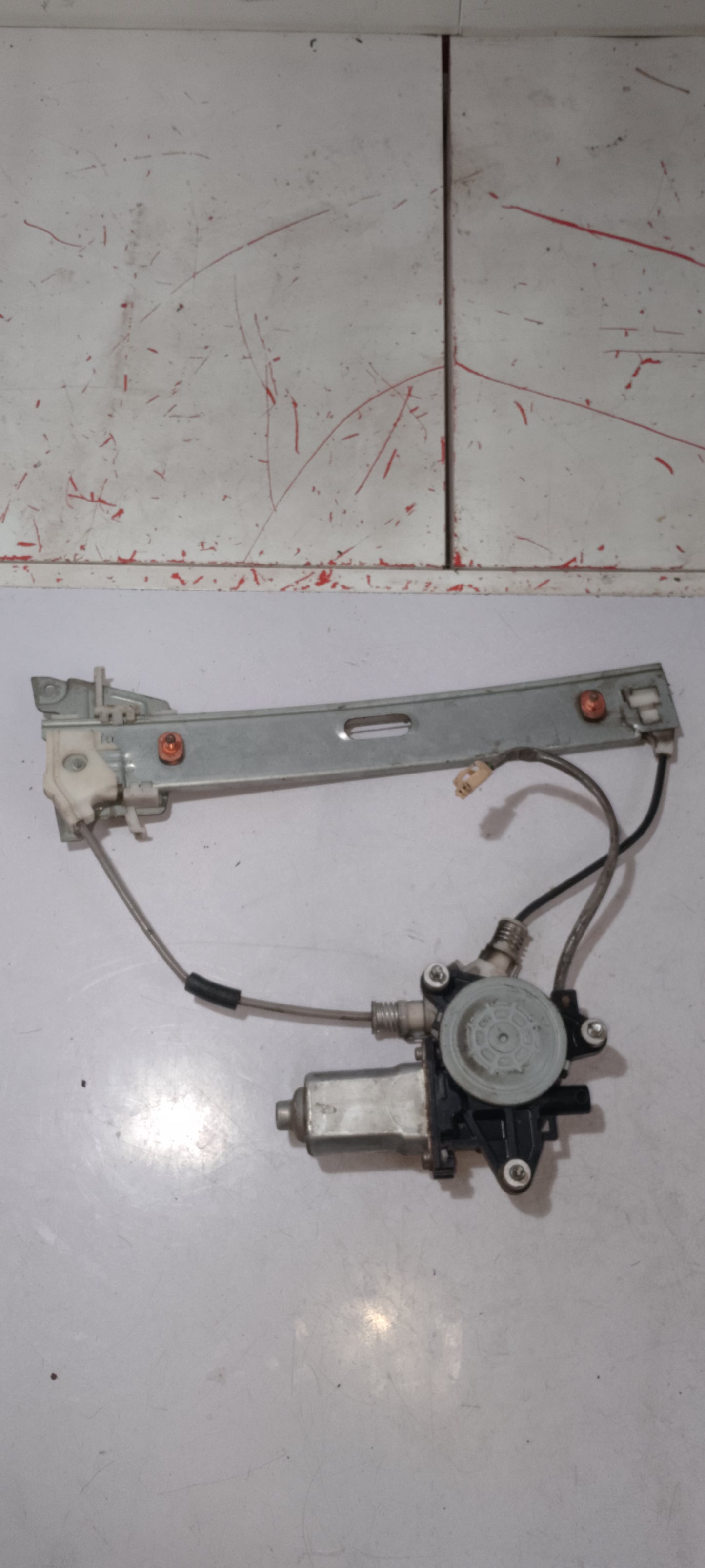 Power Window Mechanism With Motor | Rear Passenger Side | Ford Escape 2.3