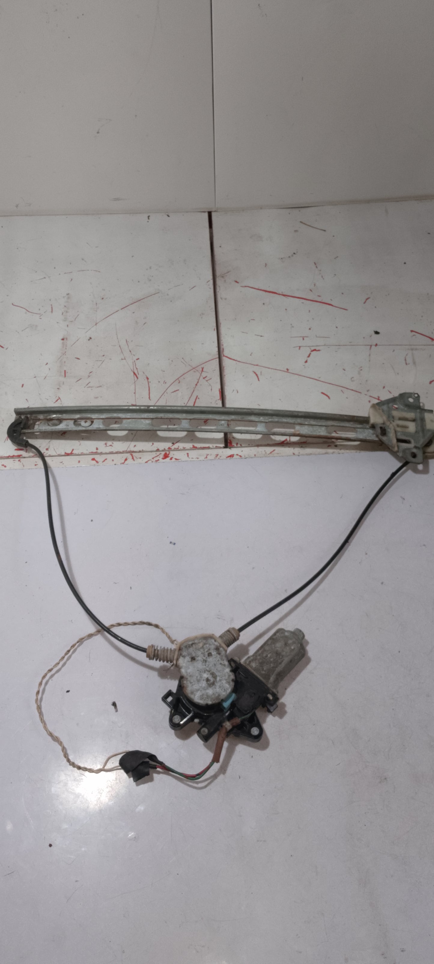 Power Window Mechanism With Motor | Front Passenger Side | Ford Escape 2.3