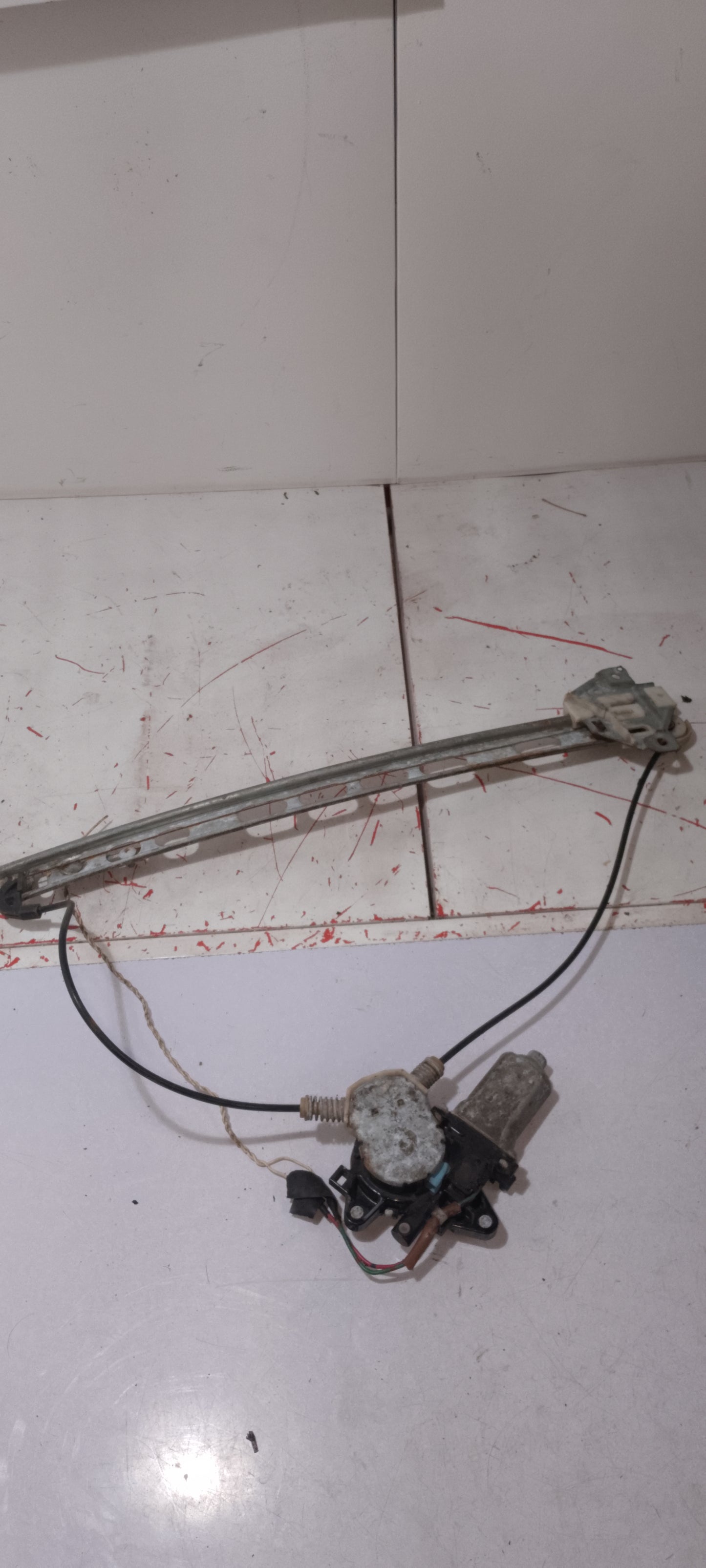 Power Window Mechanism With Motor | Front Passenger Side | Ford Escape 2.3