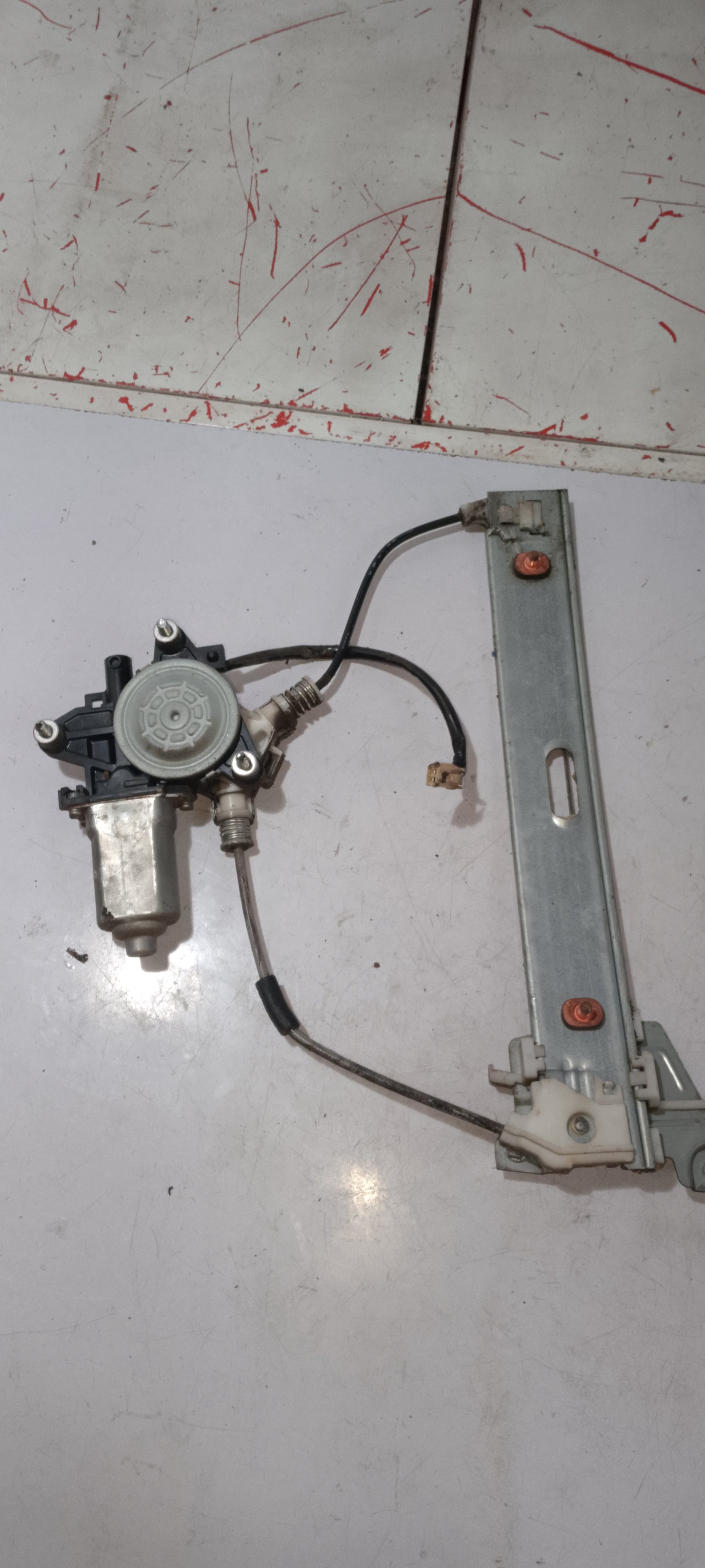 Power Window Mechanism With Motor | Rear Driver Side | Ford Escape 2.3