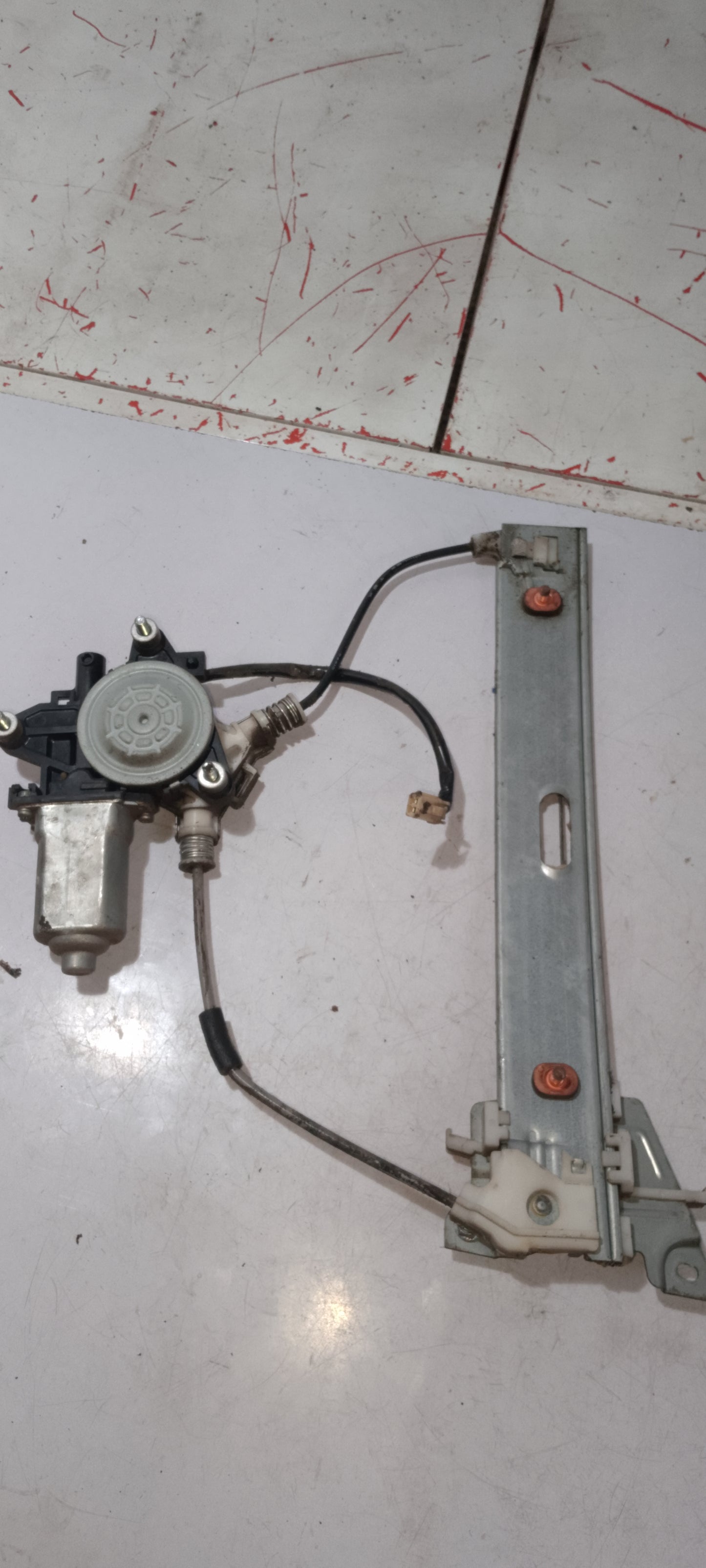 Power Window Mechanism With Motor | Rear Driver Side | Ford Escape 2.3