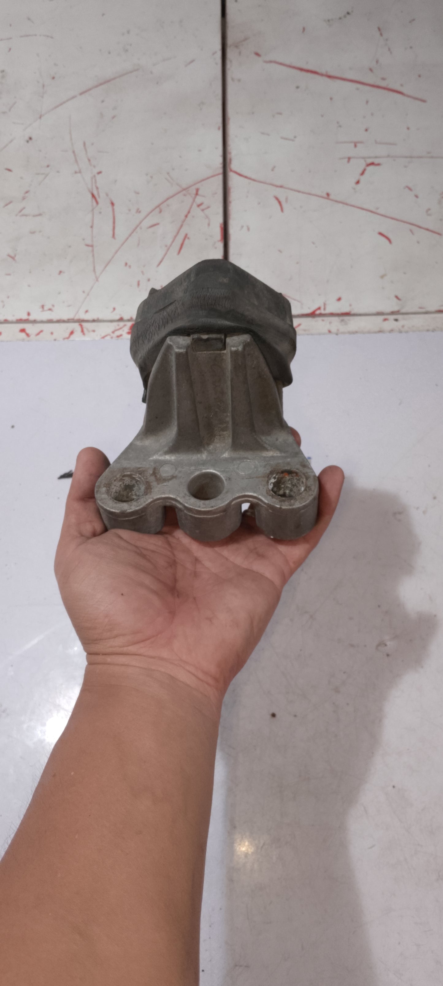 Engine Mounting | Chevrolet Cruze