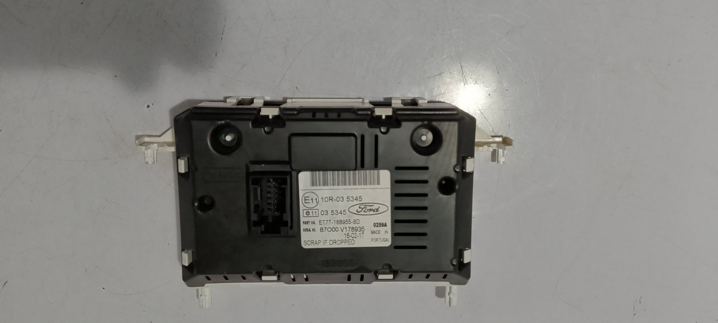 Digital Clock | Ford Ecosport
