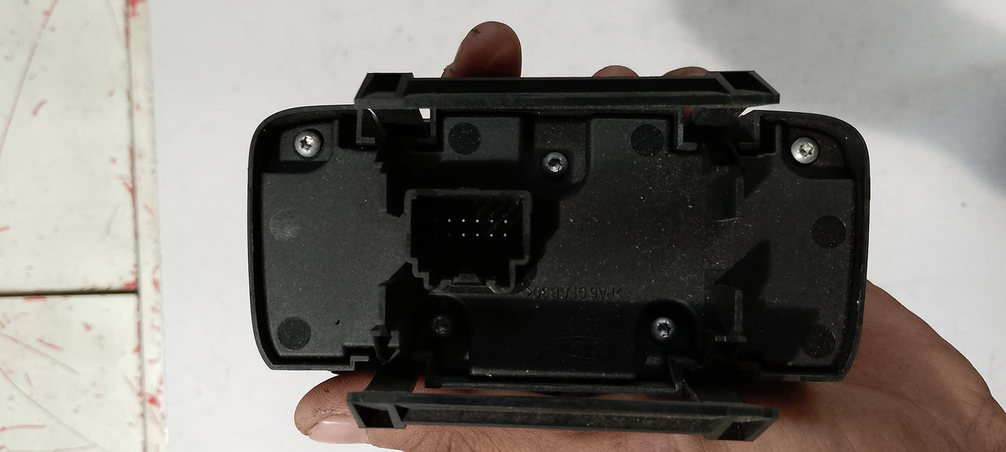 Headlight Switch | Ford Ecosport