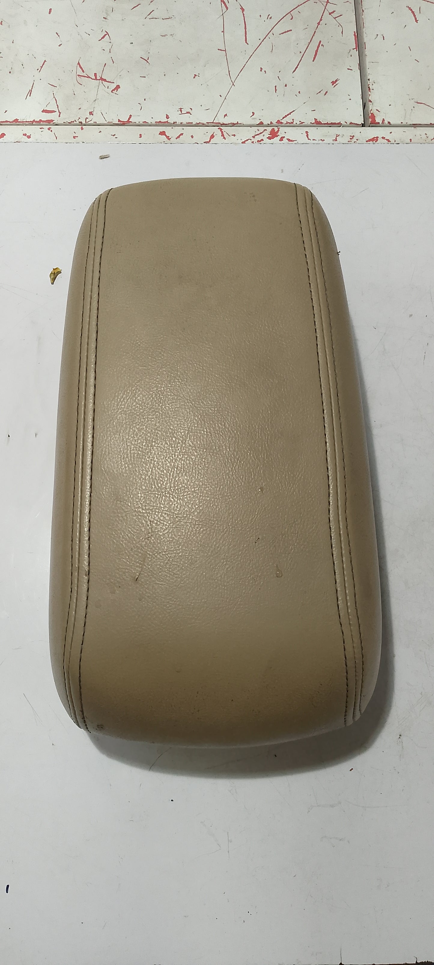 Arm Rest | Ford Escape 2.3