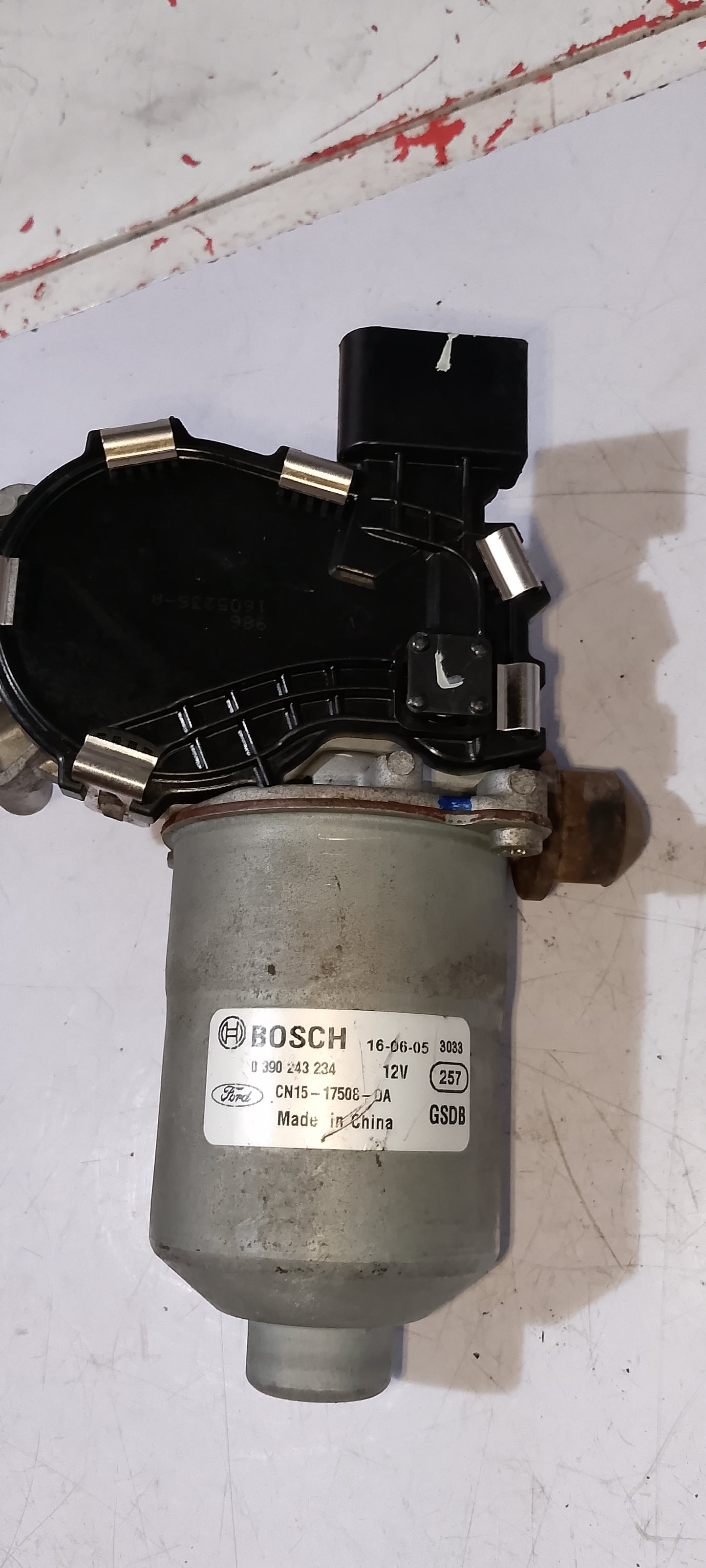 Rear wiper motor | Ford EcoSport