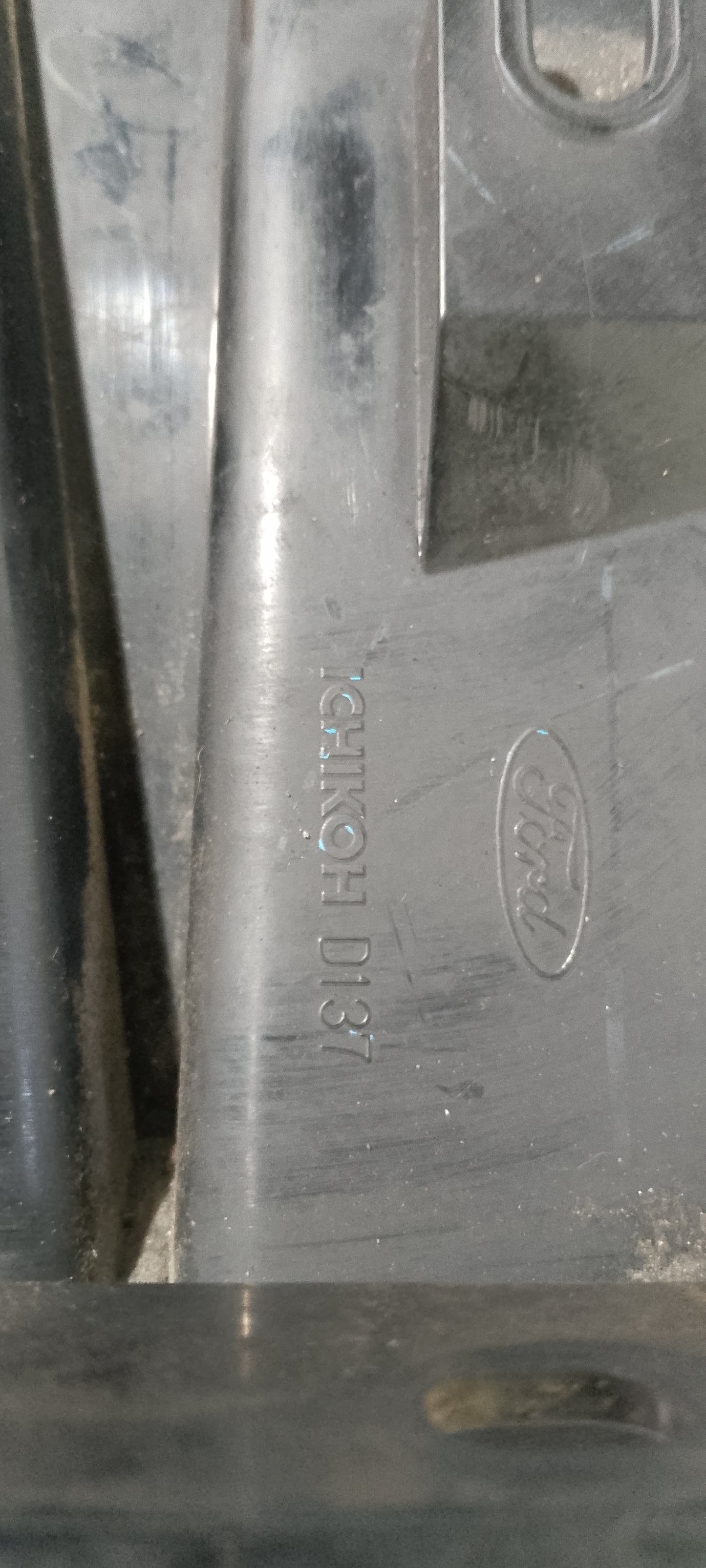 Tail light | driver side | Ford Ecosport