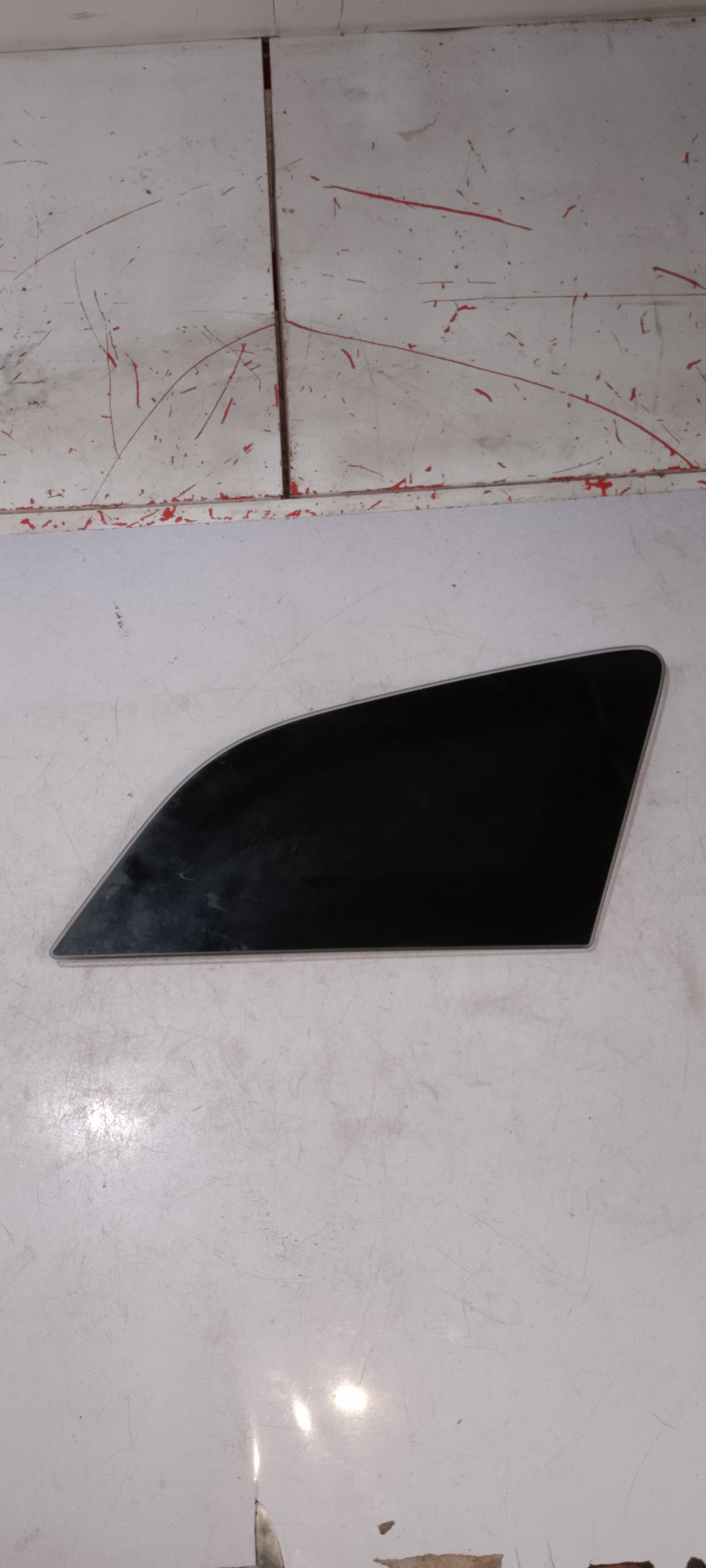 Quarter Glass | Rear Driver Side | Ford Ecosport