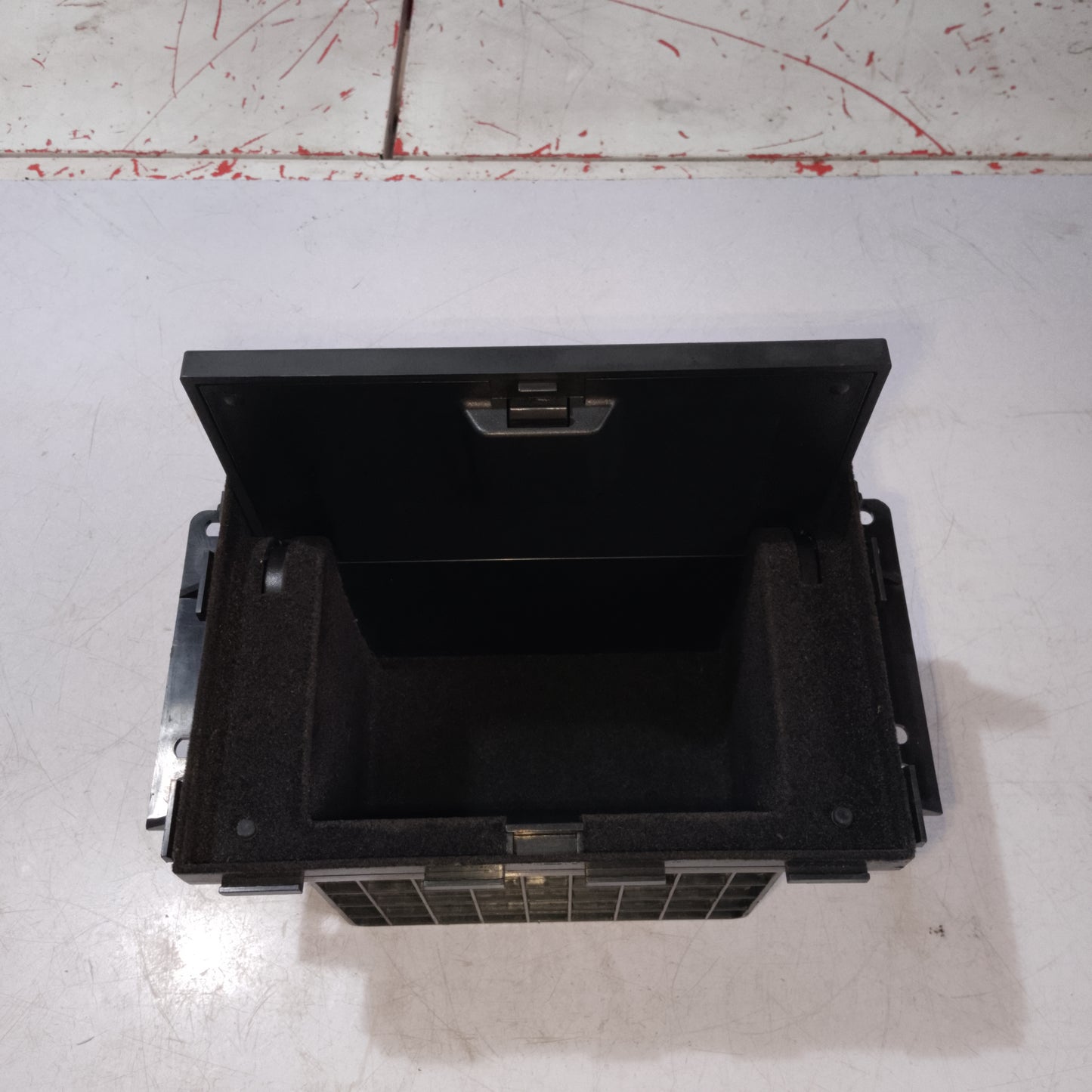 Glovebox | Chevrolet Captiva Gas