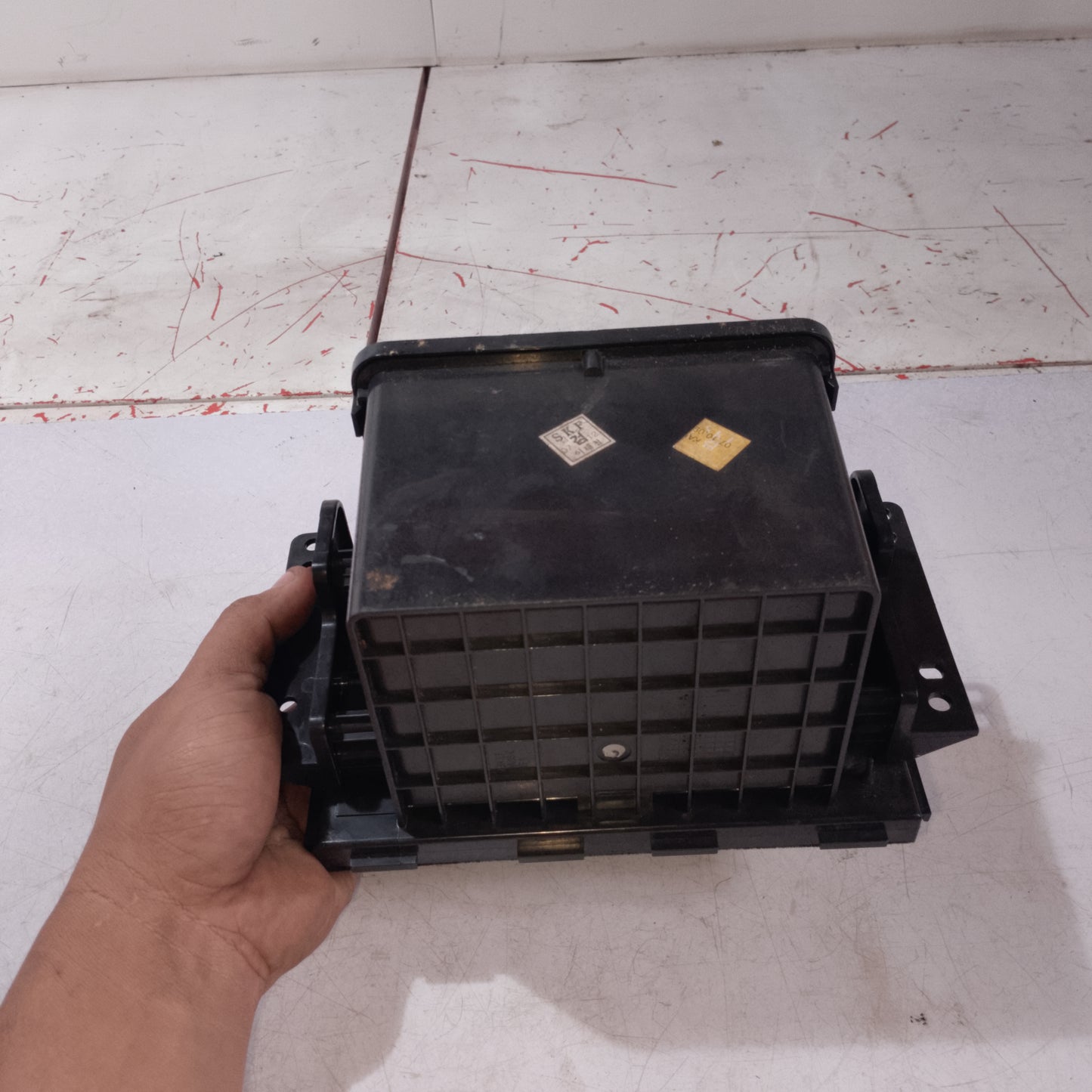 Glovebox | Chevrolet Captiva Gas