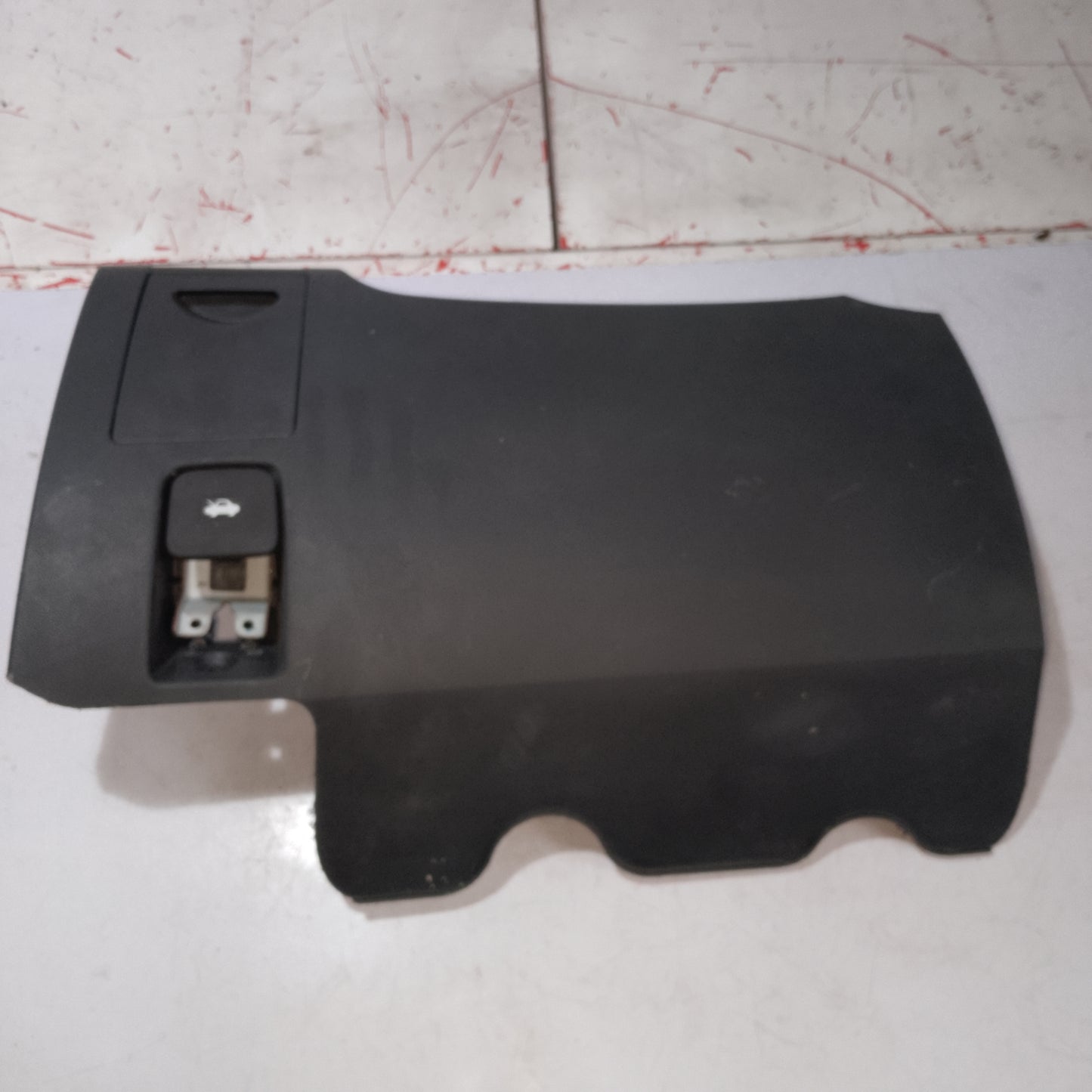 Lower Dashboard | Driver Side | Chevrolet Captiva Gas