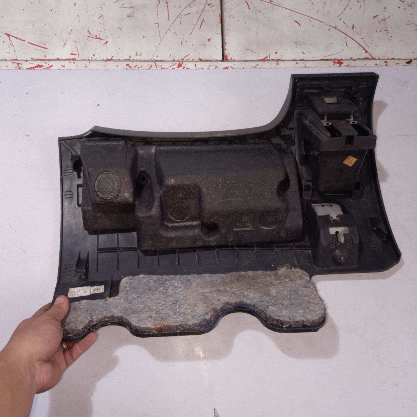 Lower Dashboard | Driver Side | Chevrolet Captiva Gas