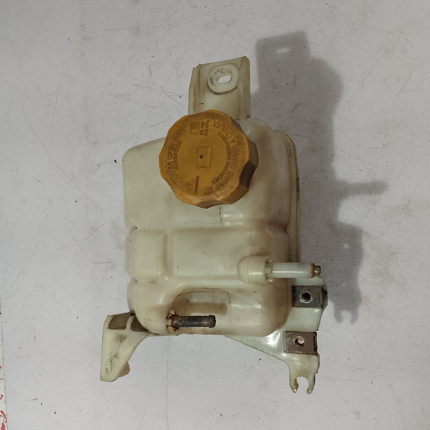 Coolant Tank | Chevrolet Captiva Gas