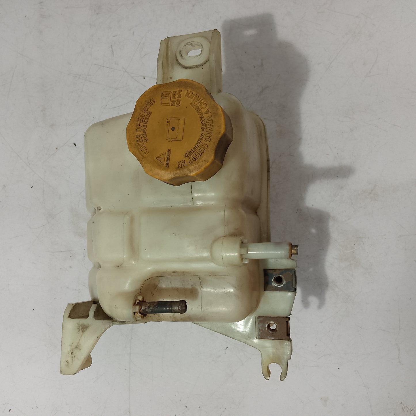 Coolant Tank | Chevrolet Captiva Gas