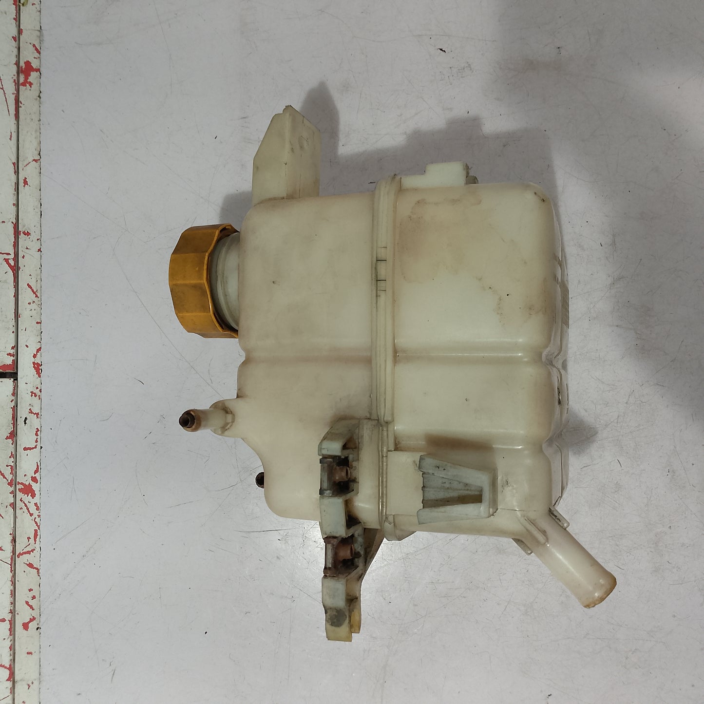 Coolant Tank | Chevrolet Captiva Gas
