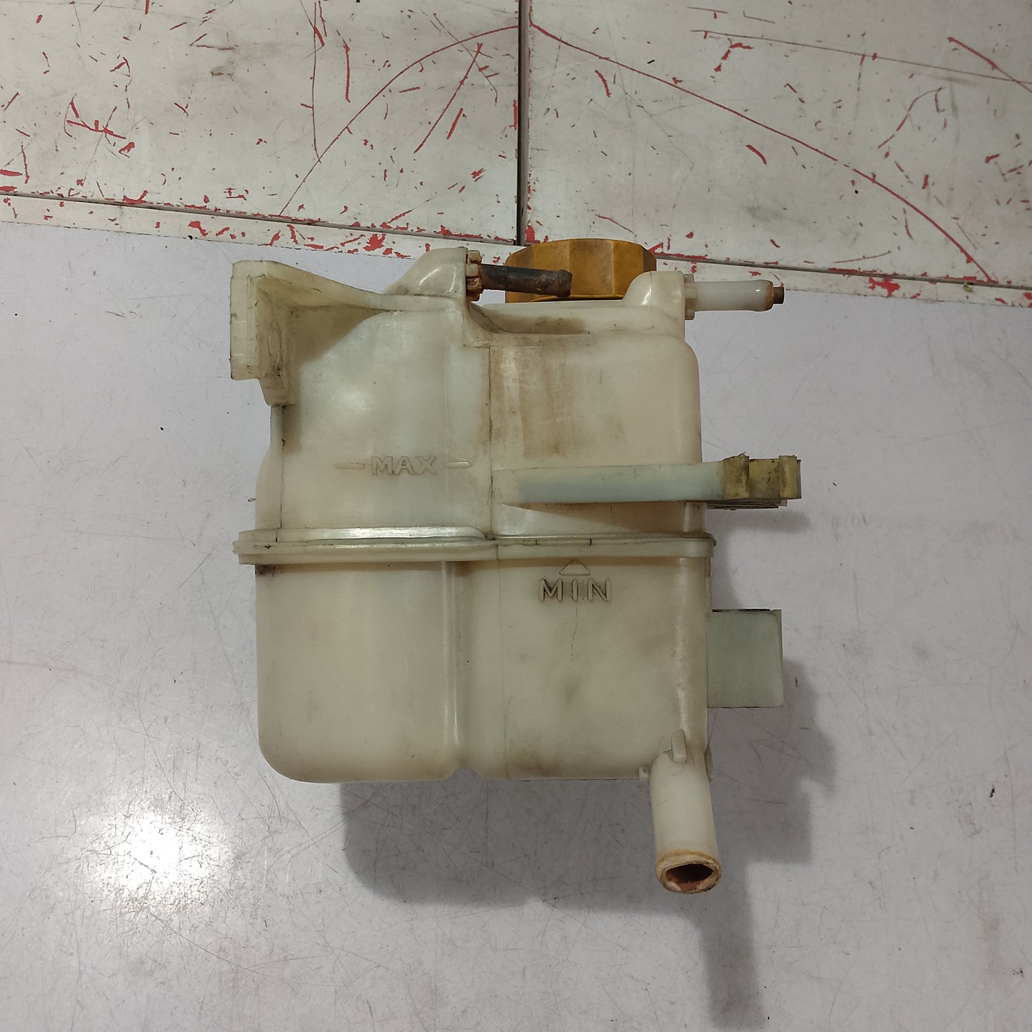 Coolant Tank | Chevrolet Captiva Gas