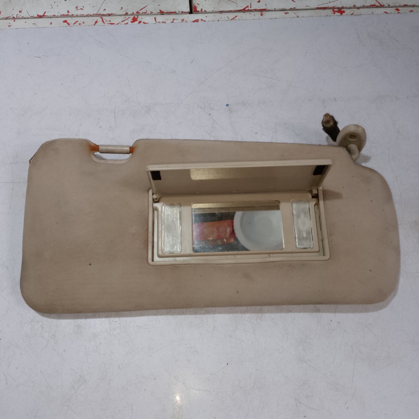 Sun Visor | Passenger Side | Escape 2.3