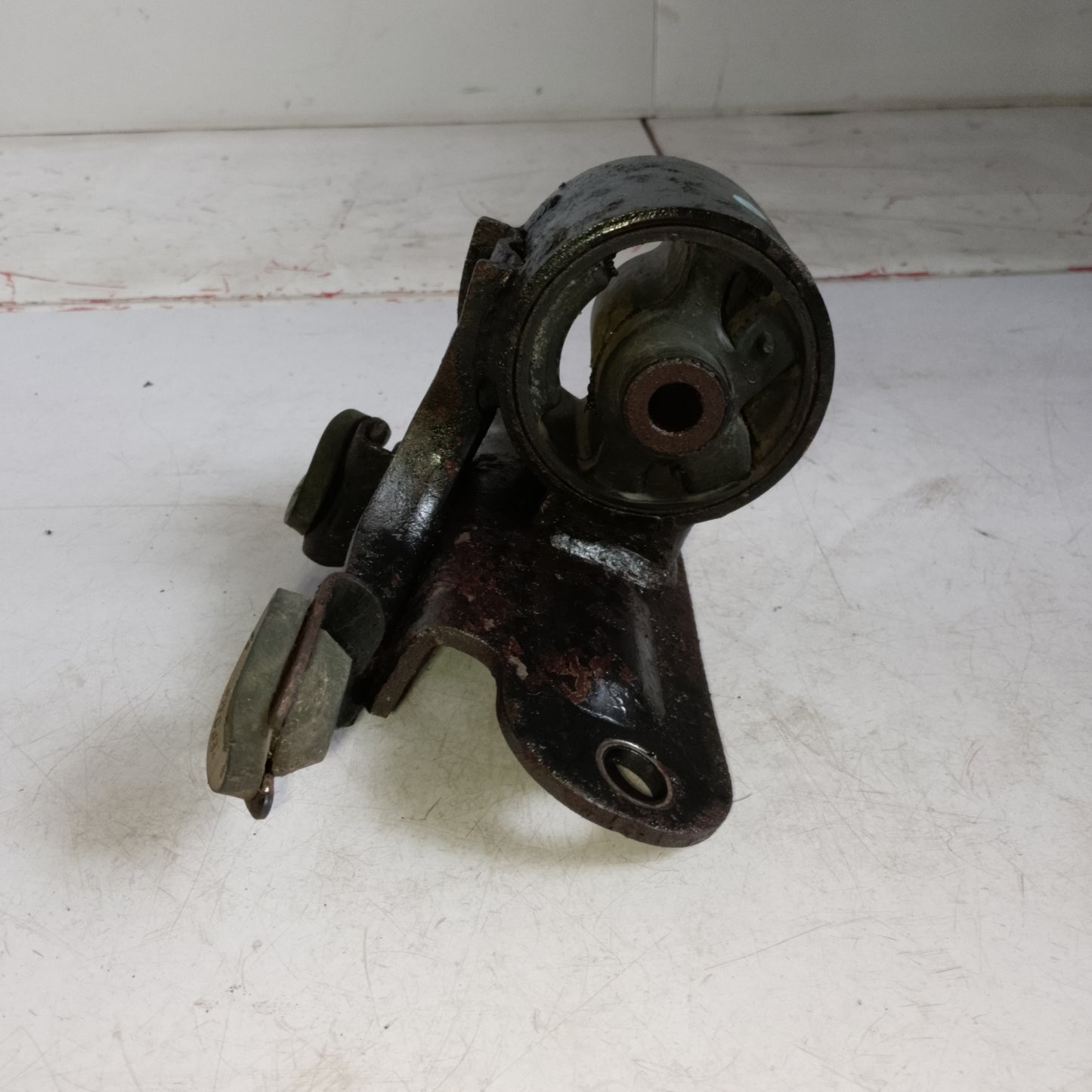 Engine Support | Ford Escape 2.3
