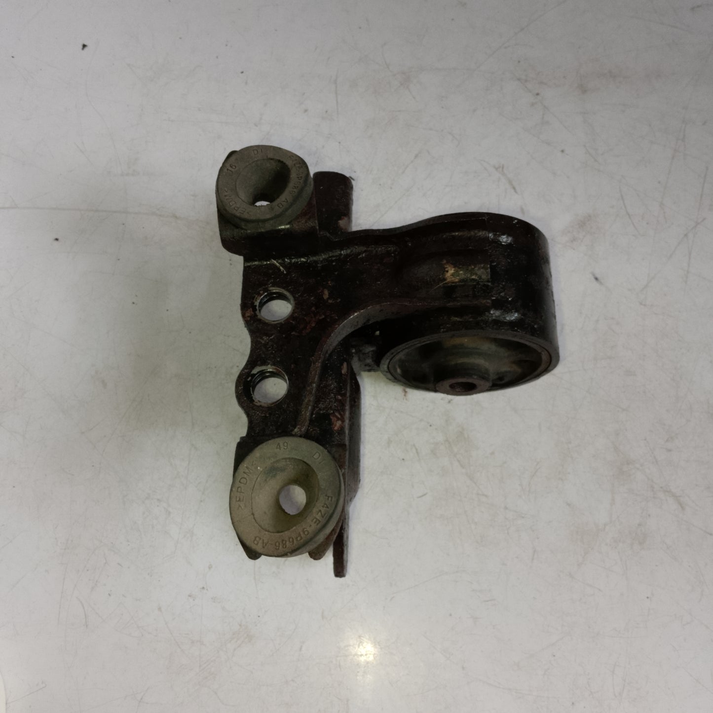Engine Support | Ford Escape 2.3