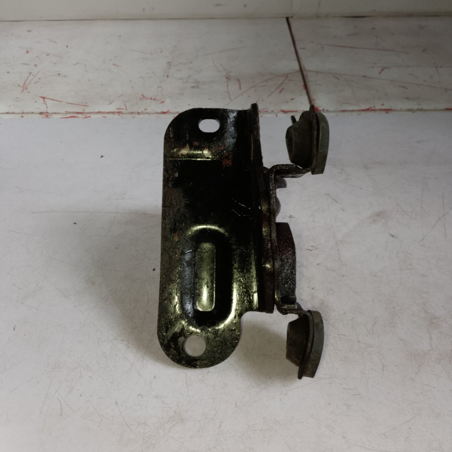 Engine Support | Ford Escape 2.3