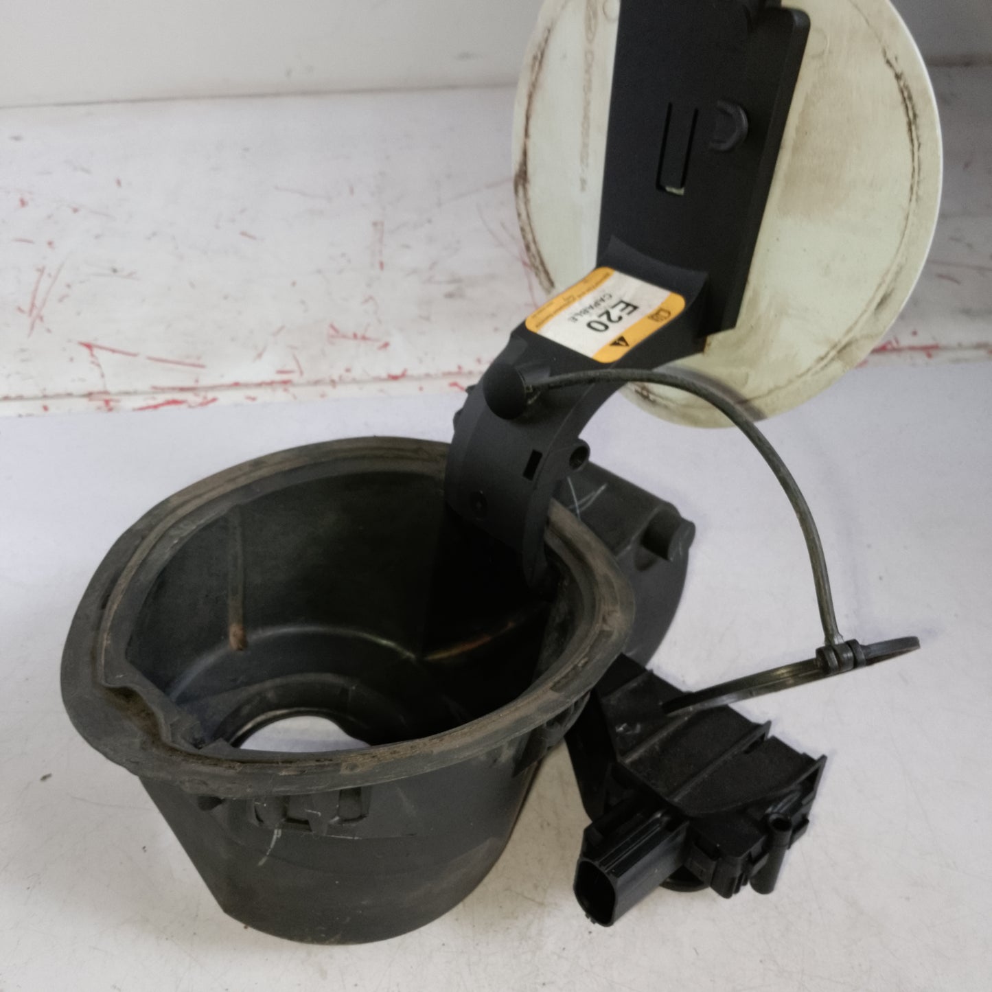 Outer Gas Tank Cover | Ford Escape 2.3