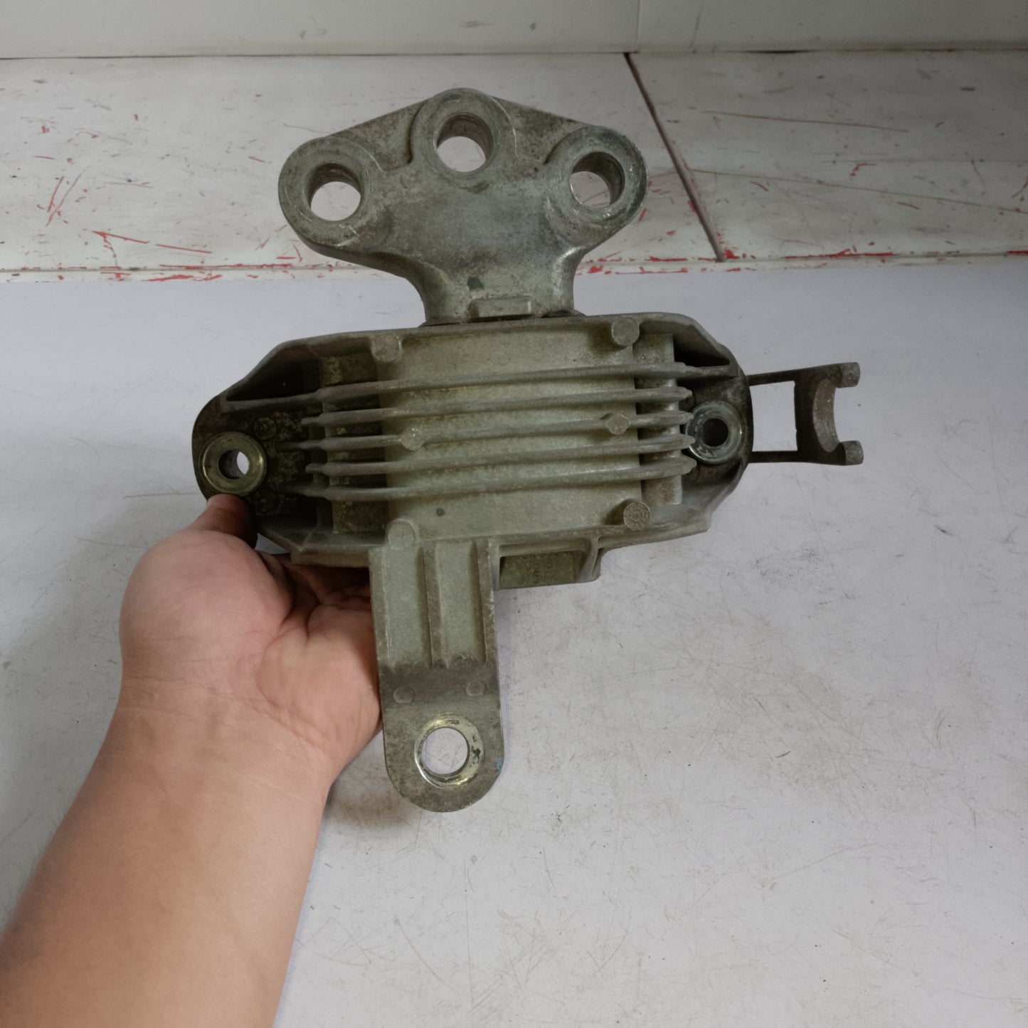 Engine Mounting | Chevrolet Cruze