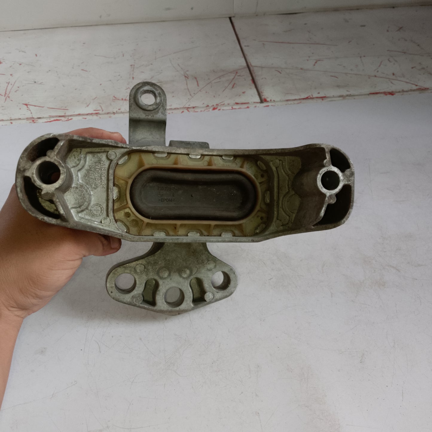 Engine Mounting | Chevrolet Cruze