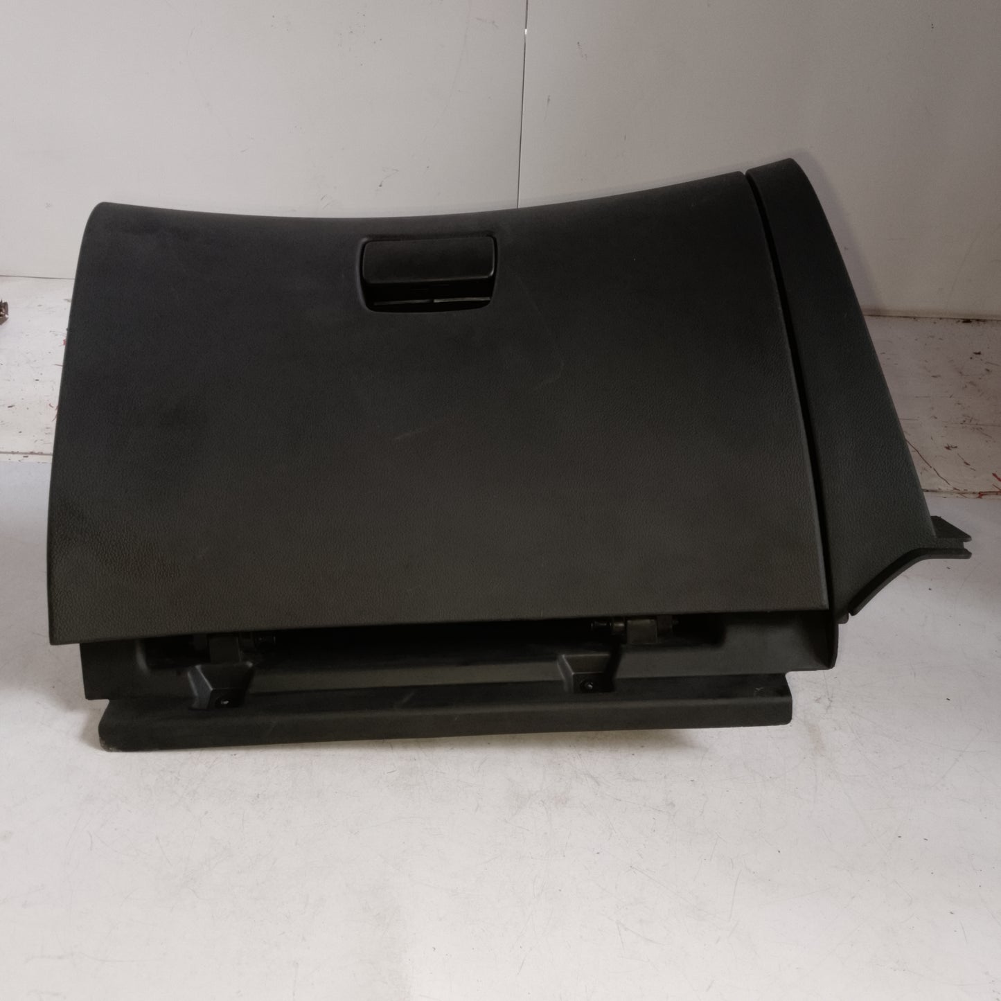 Glove Box | Chevrolet Cruze