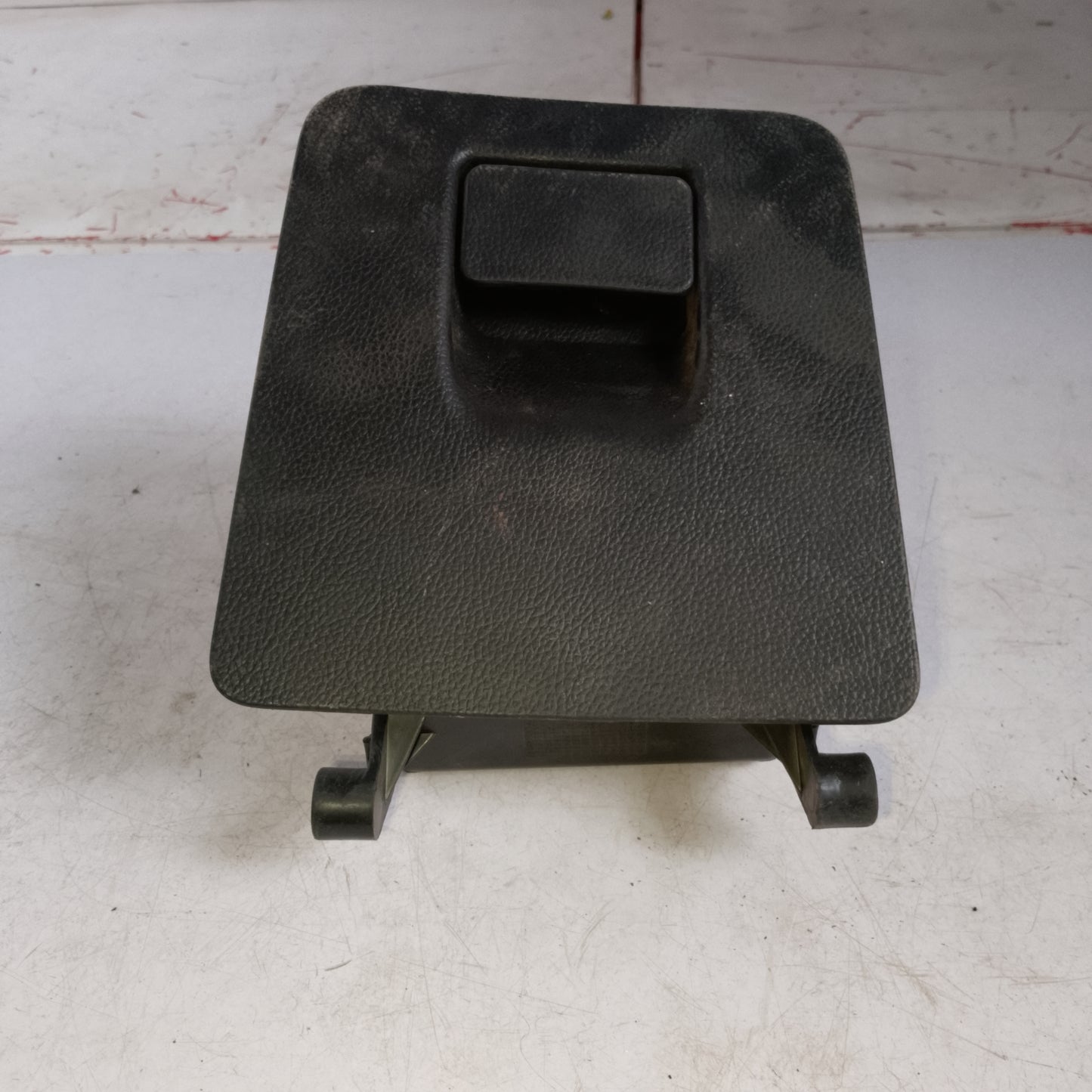 Small Storage Glove Box | Chevrolet Cruze