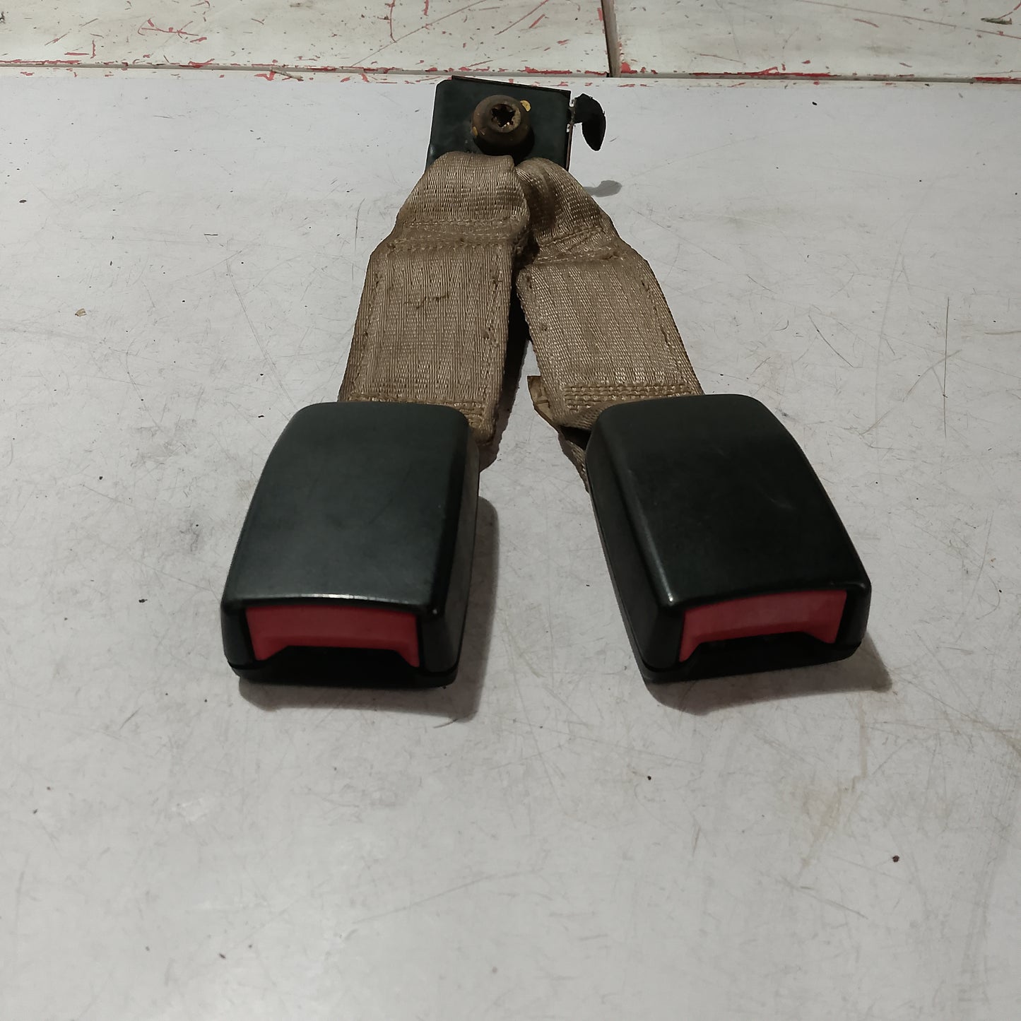 Seat Belt Catcher | Ford Escape 2.0