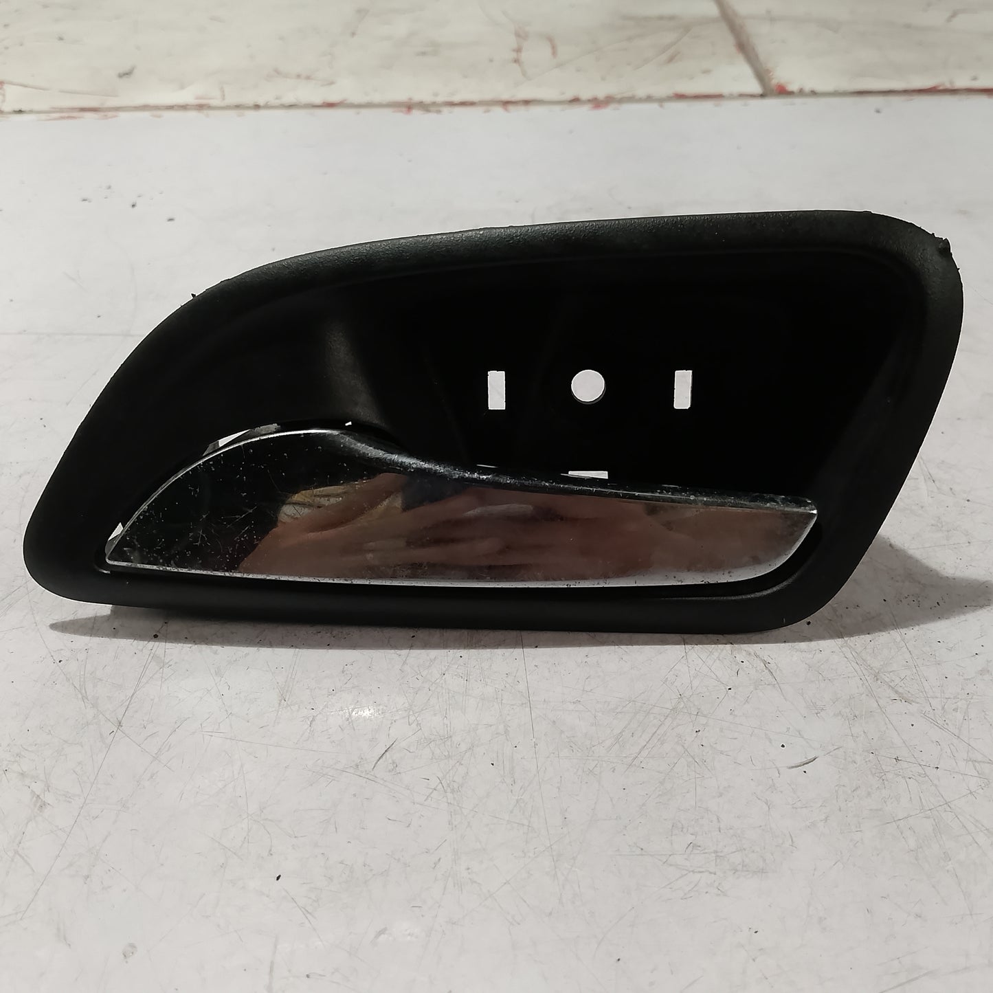 Inner Door Handle | Front Driver Side | Chevrolet Cruze
