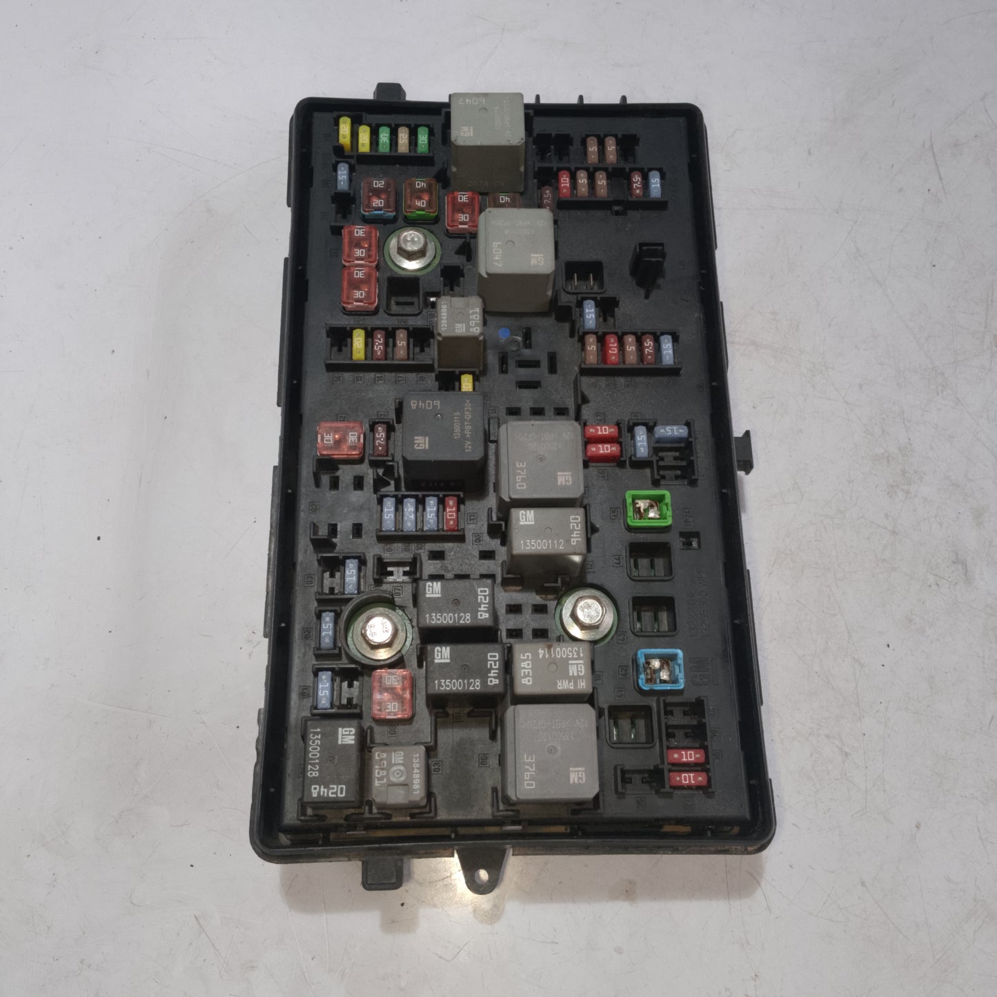 Fuse Box | Chevrolet Cruze White