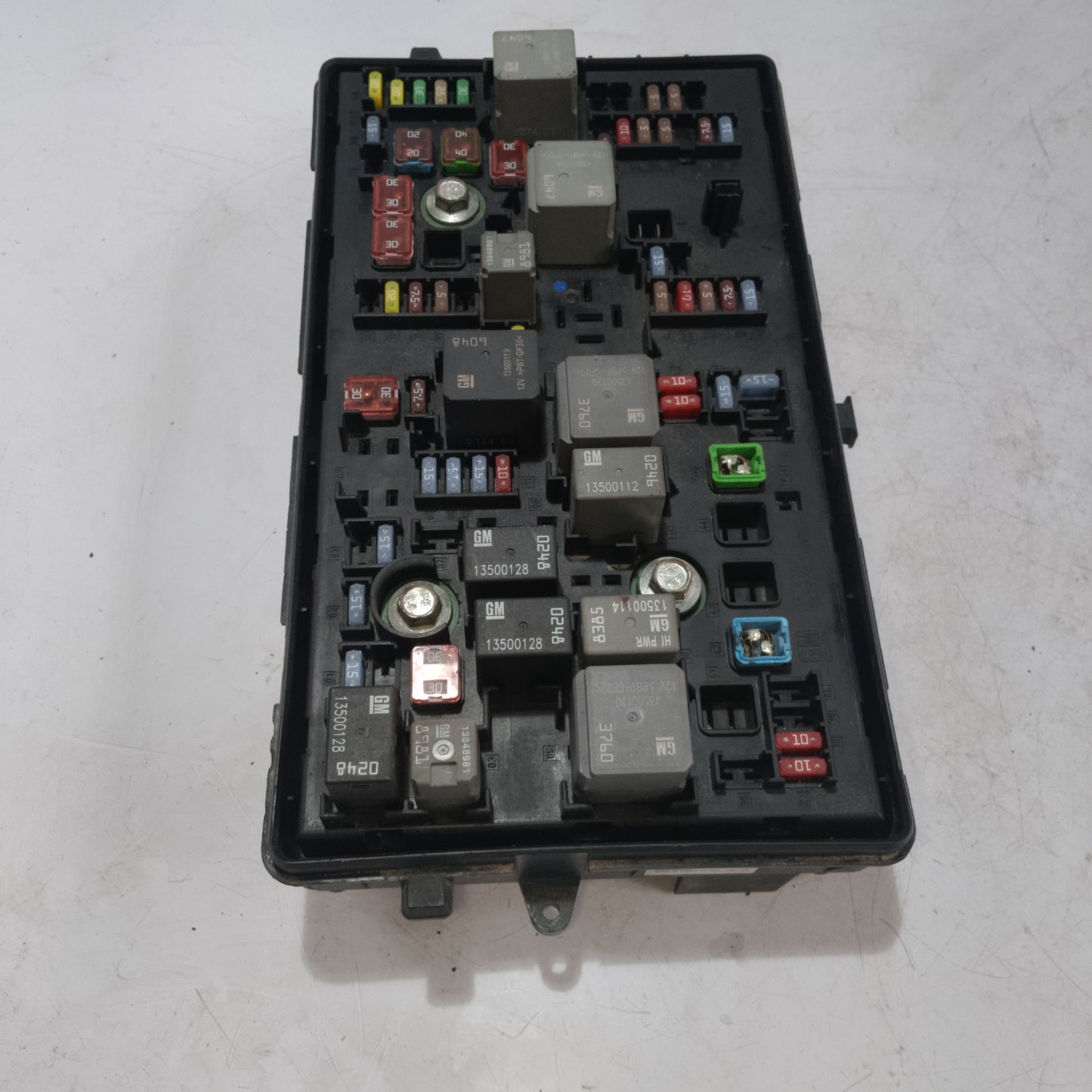 Fuse Box | Chevrolet Cruze White