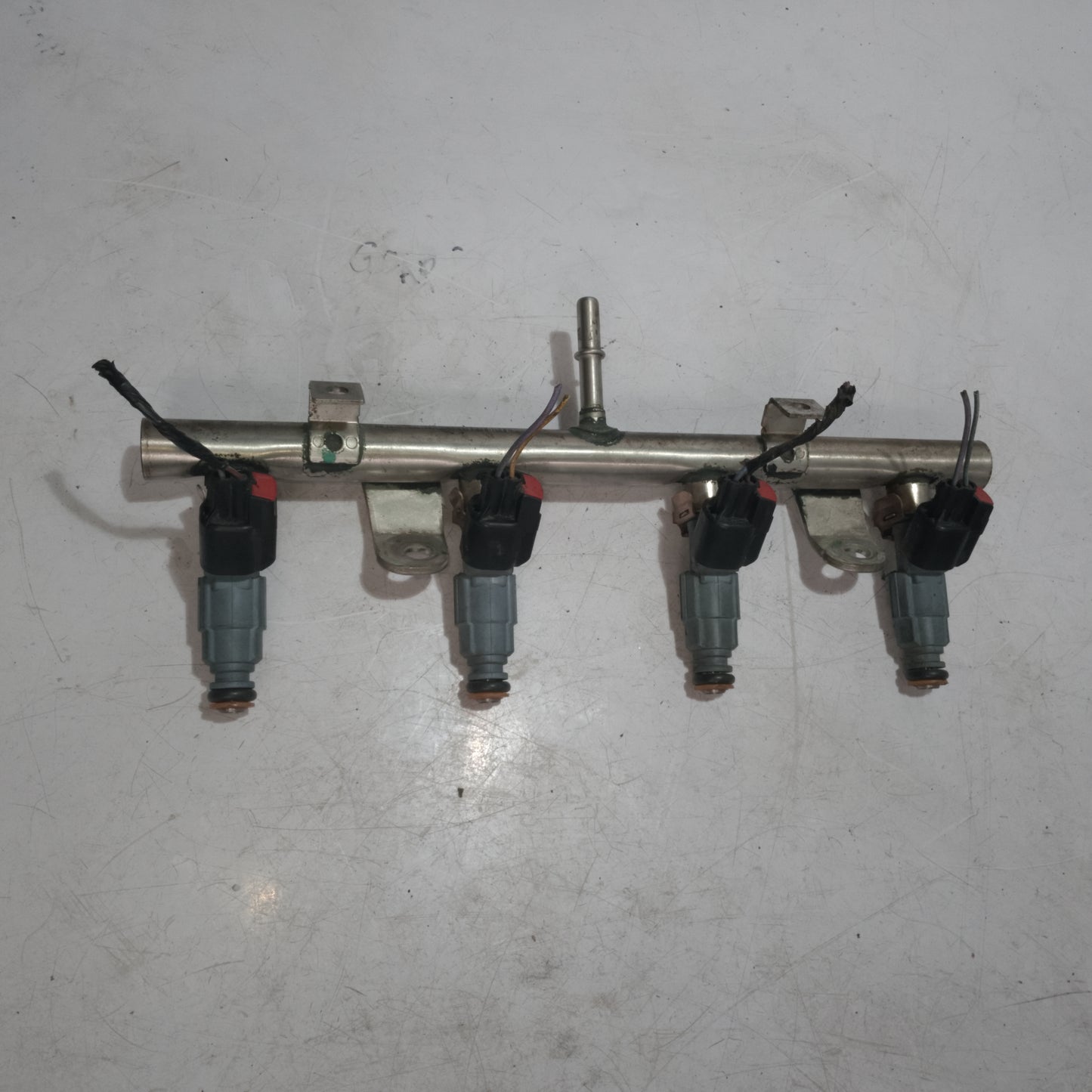Fuel Rail Assembly | Chevrolet Sail